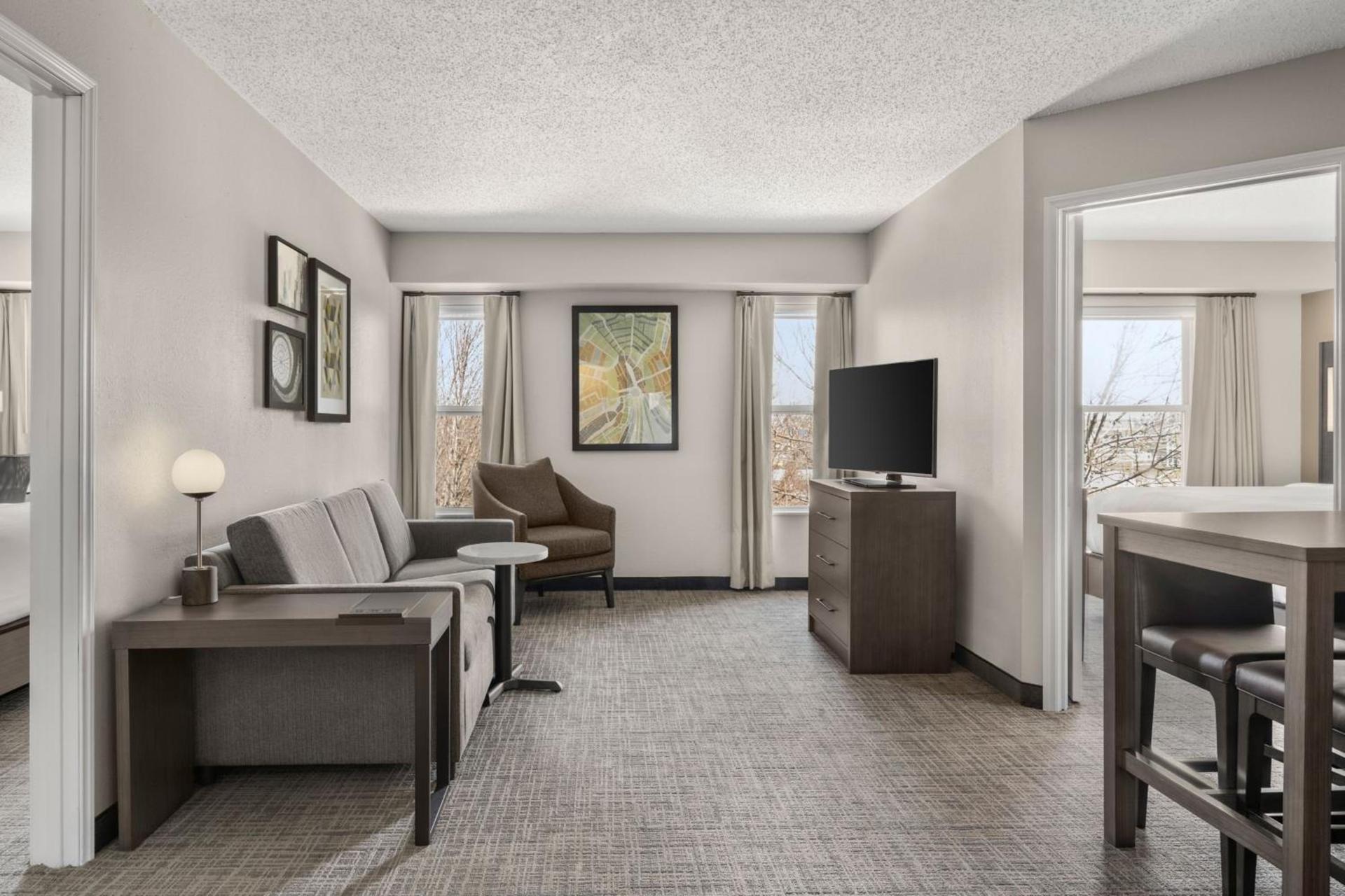 Residence Inn by Marriott Davenport photo 4