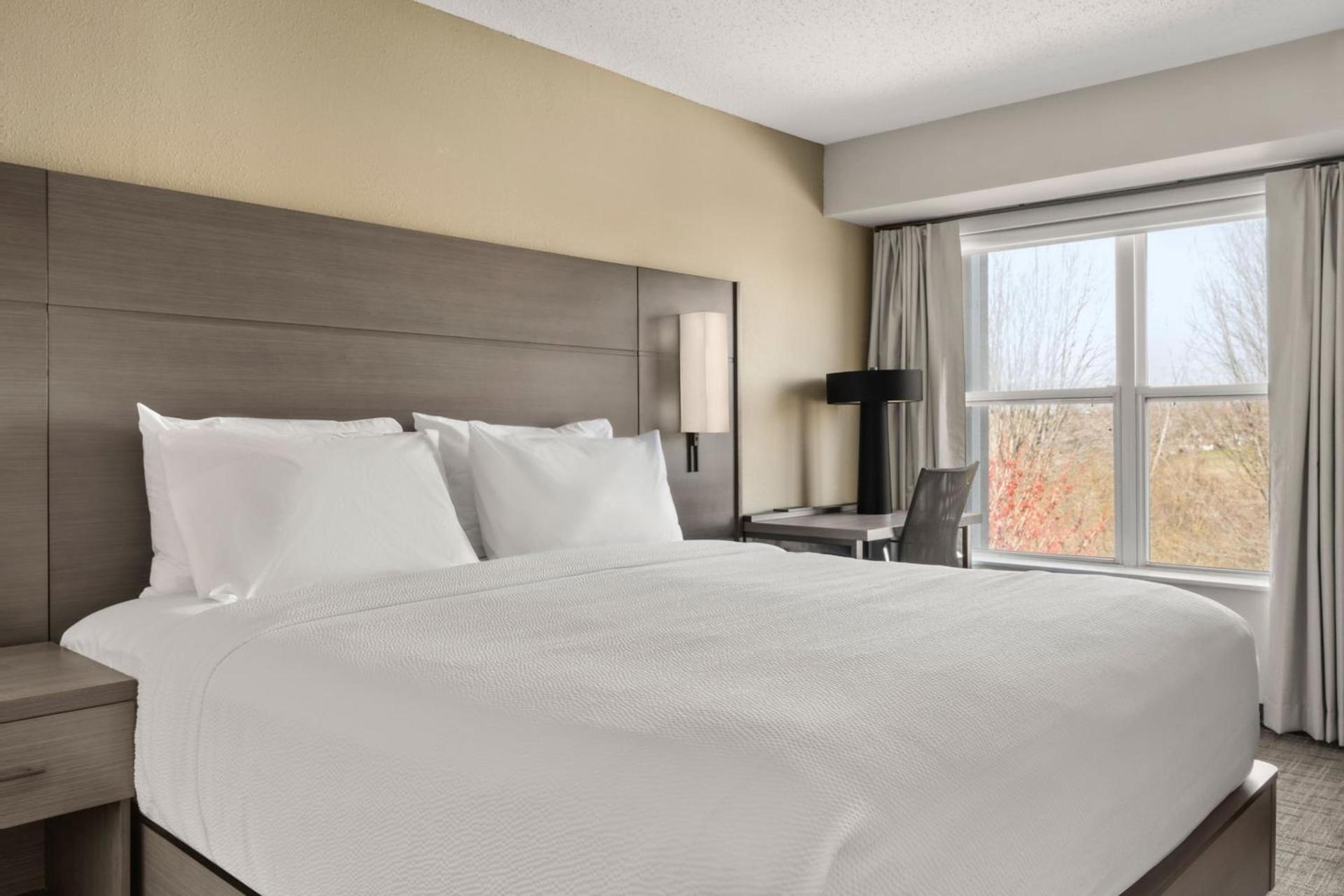 Residence Inn by Marriott Davenport photo 5