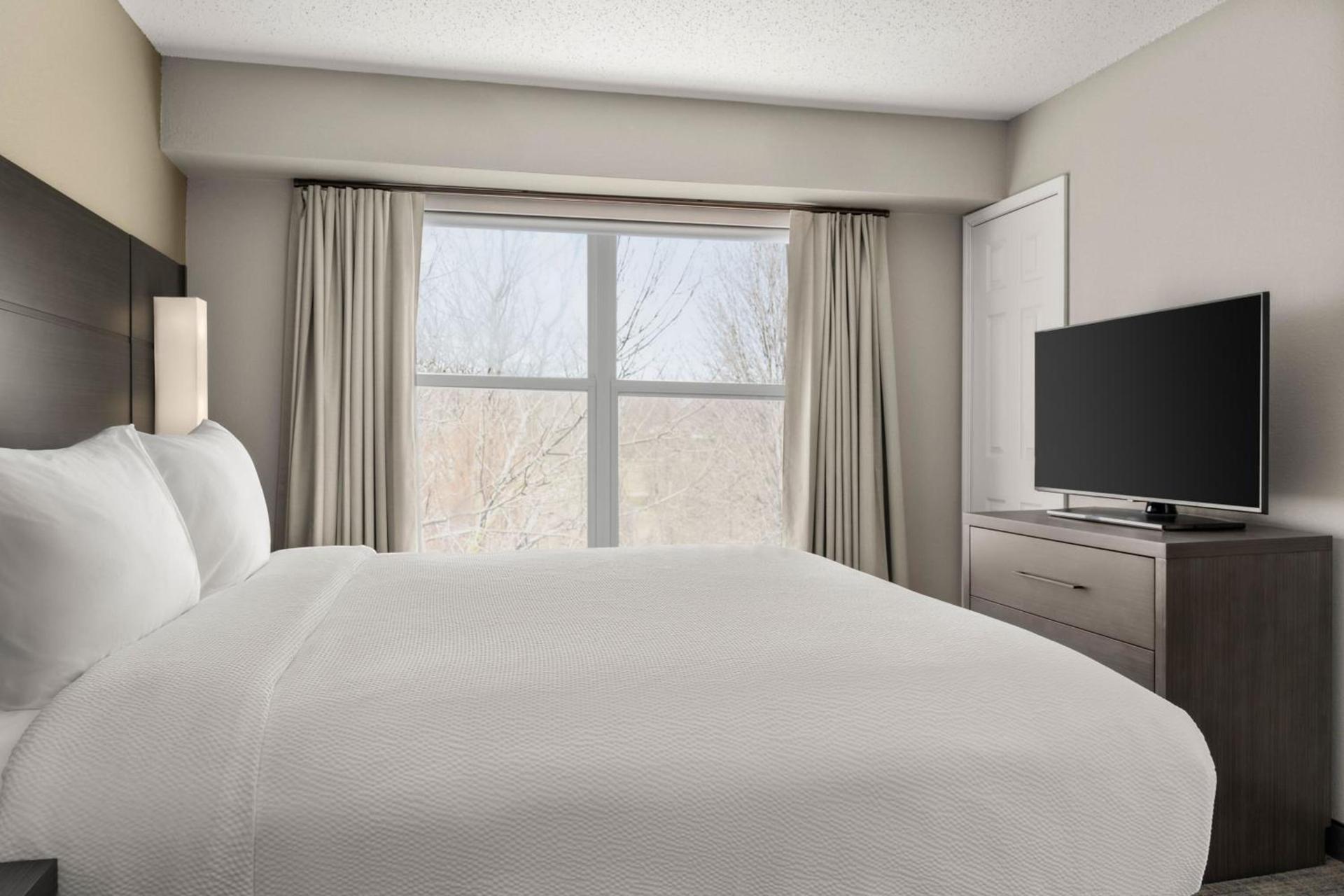Residence Inn by Marriott Davenport photo 6
