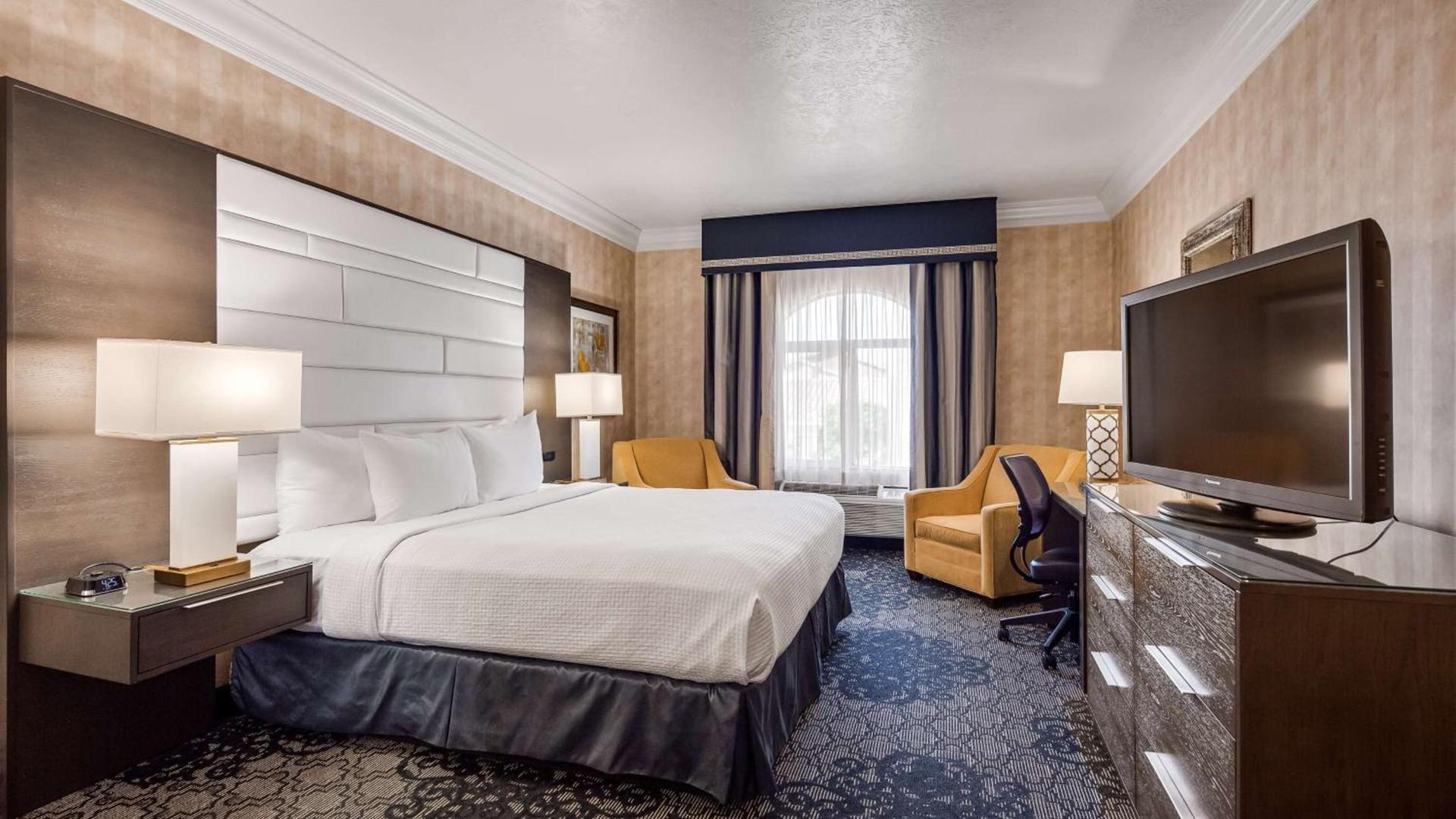 Best Western Plus Abbey Inn photo 27
