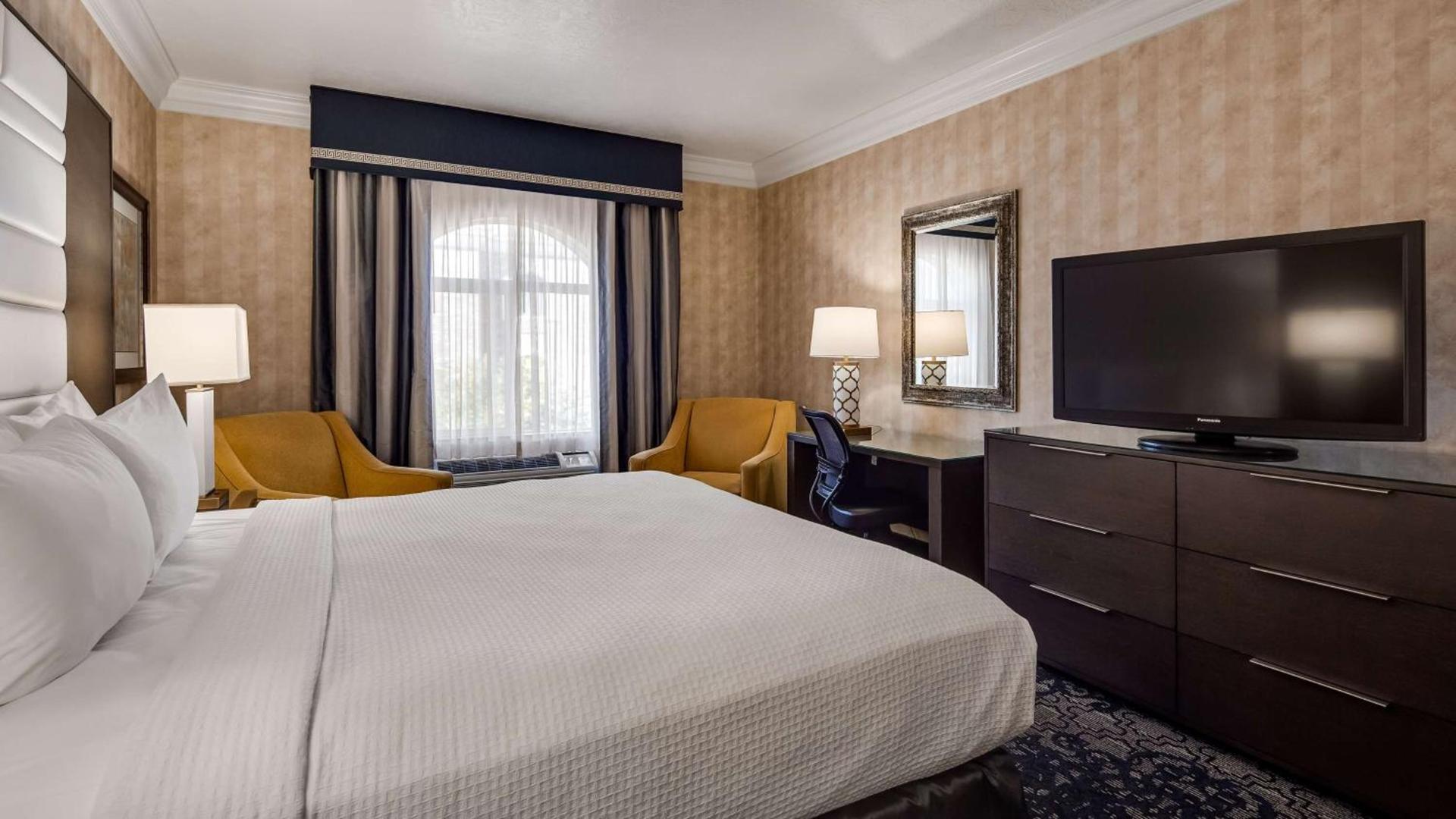Best Western Plus Abbey Inn photo 29