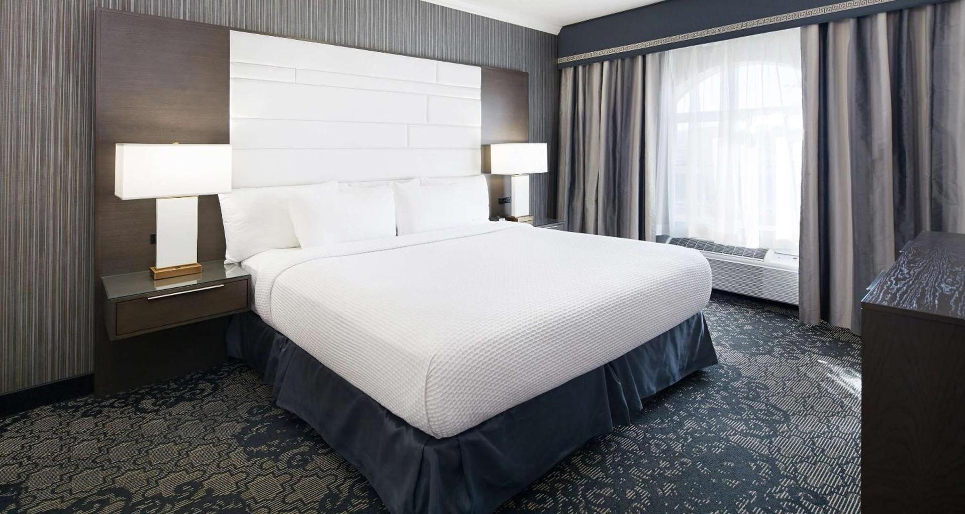 Best Western Plus Abbey Inn photo 36