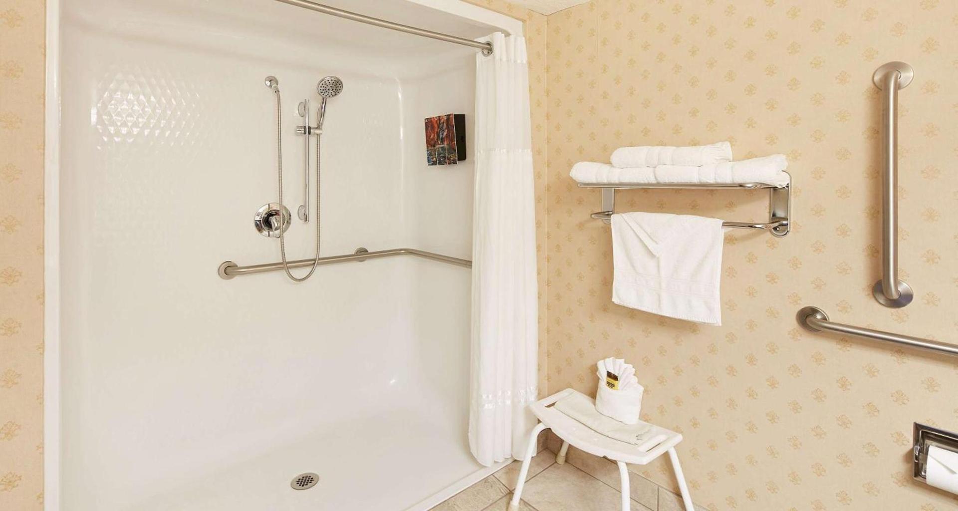 Best Western Plus Abbey Inn photo 50