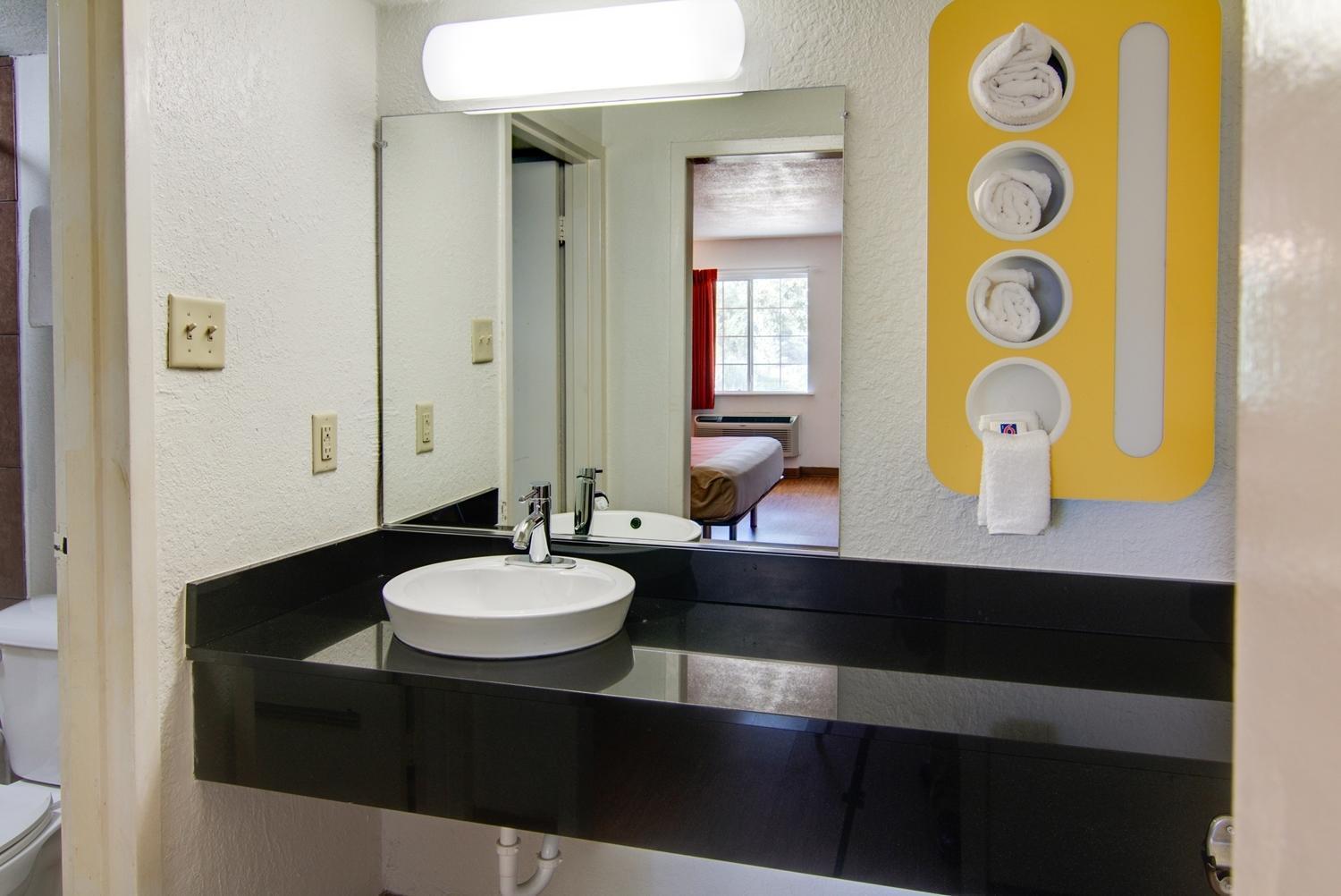 Motel 6-Mount Pleasant, TX photo 61