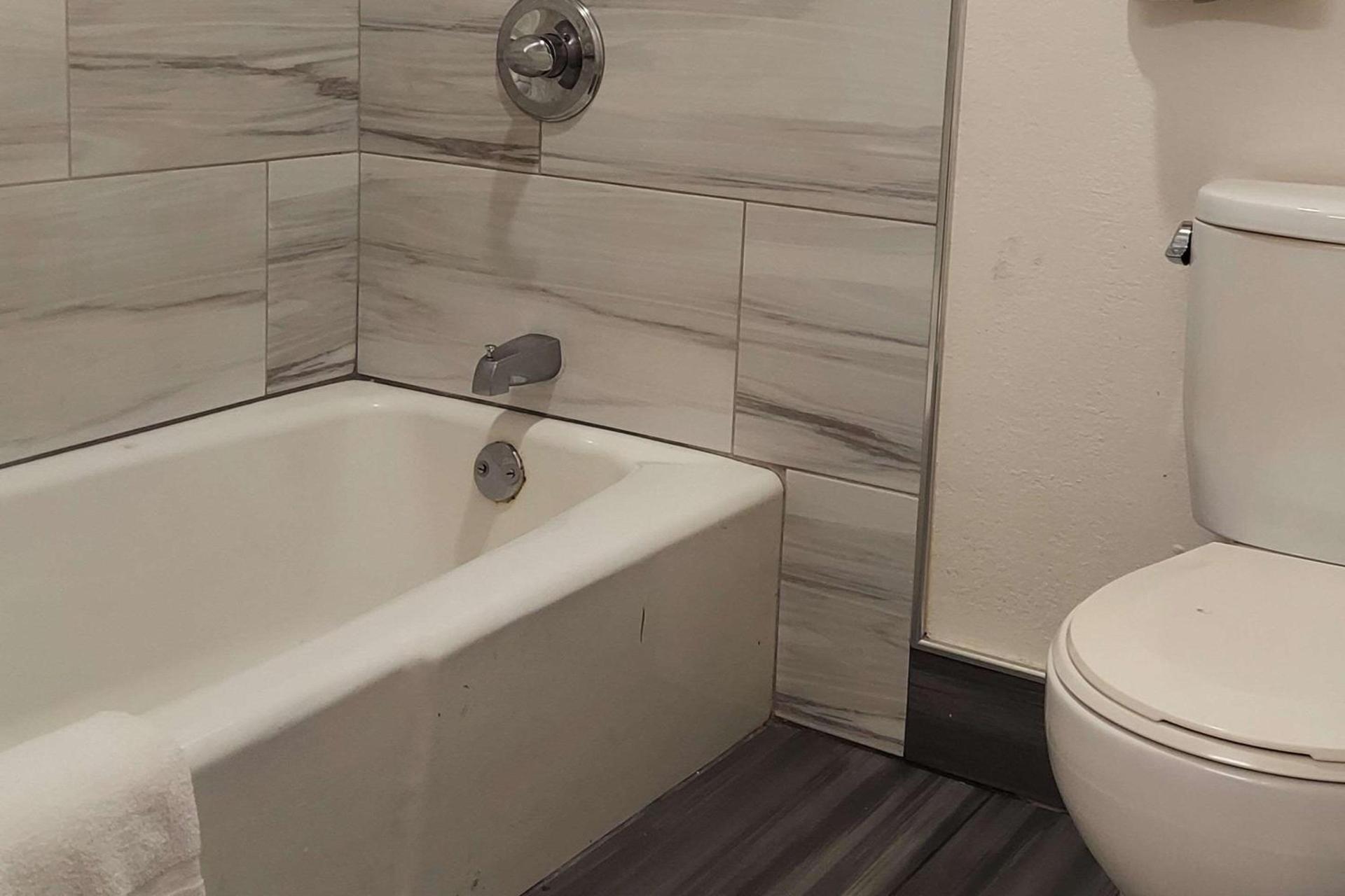Rodeway Inn Alameda-Oakland photo 14