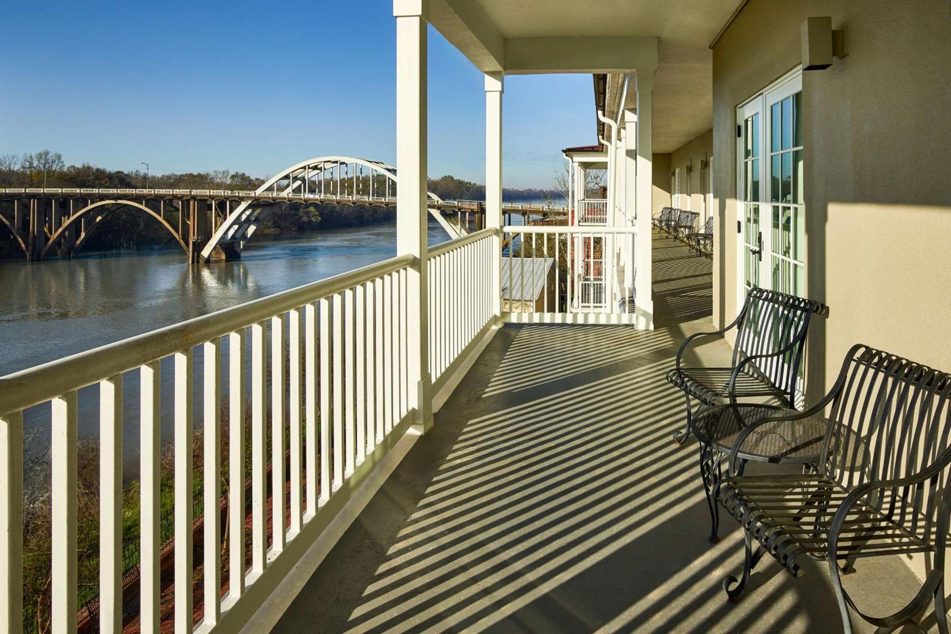St James Hotel Selma Tapestry Collection by Hilton photo 2