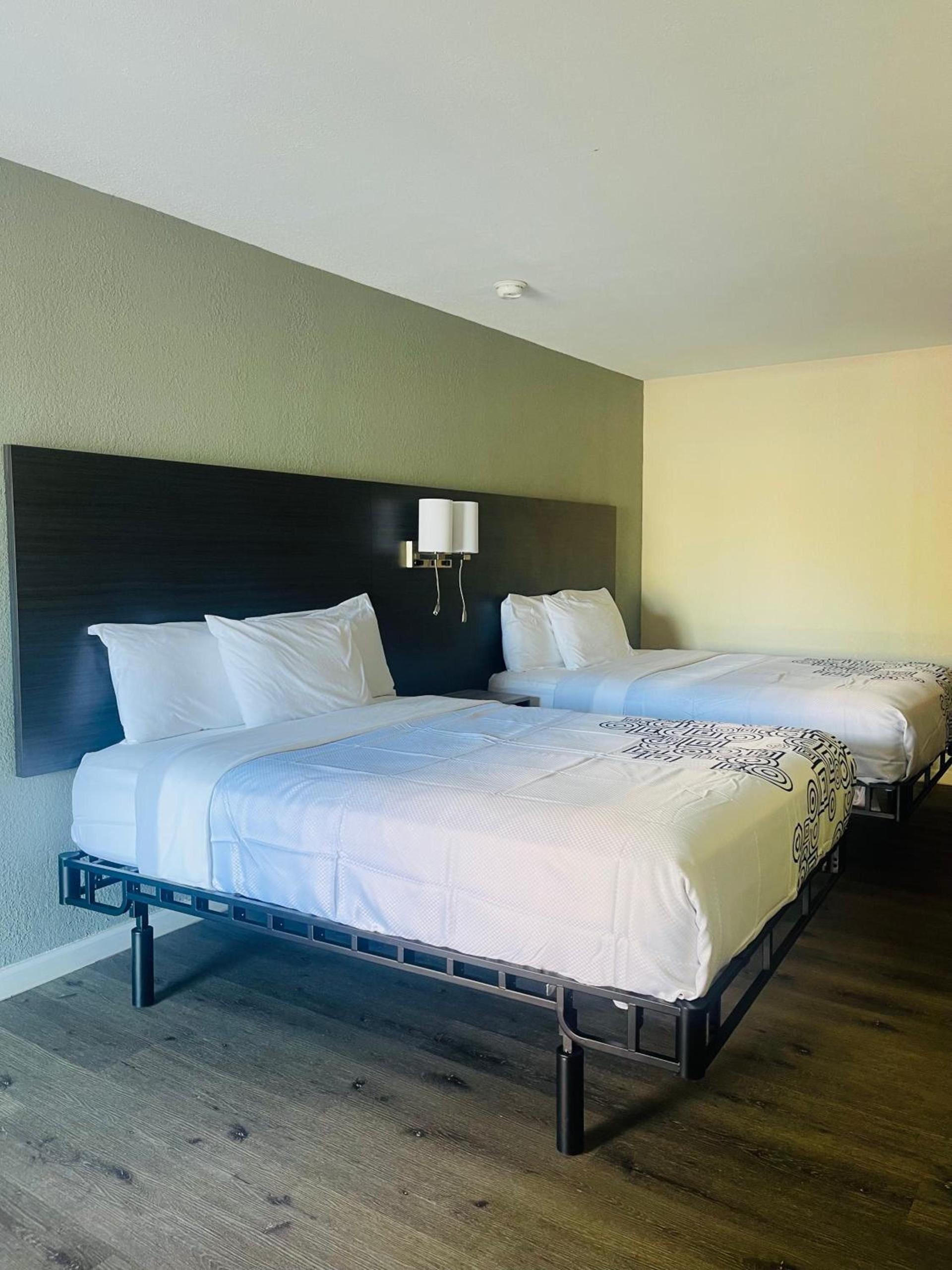 Bourbon Capital Inn photo 5