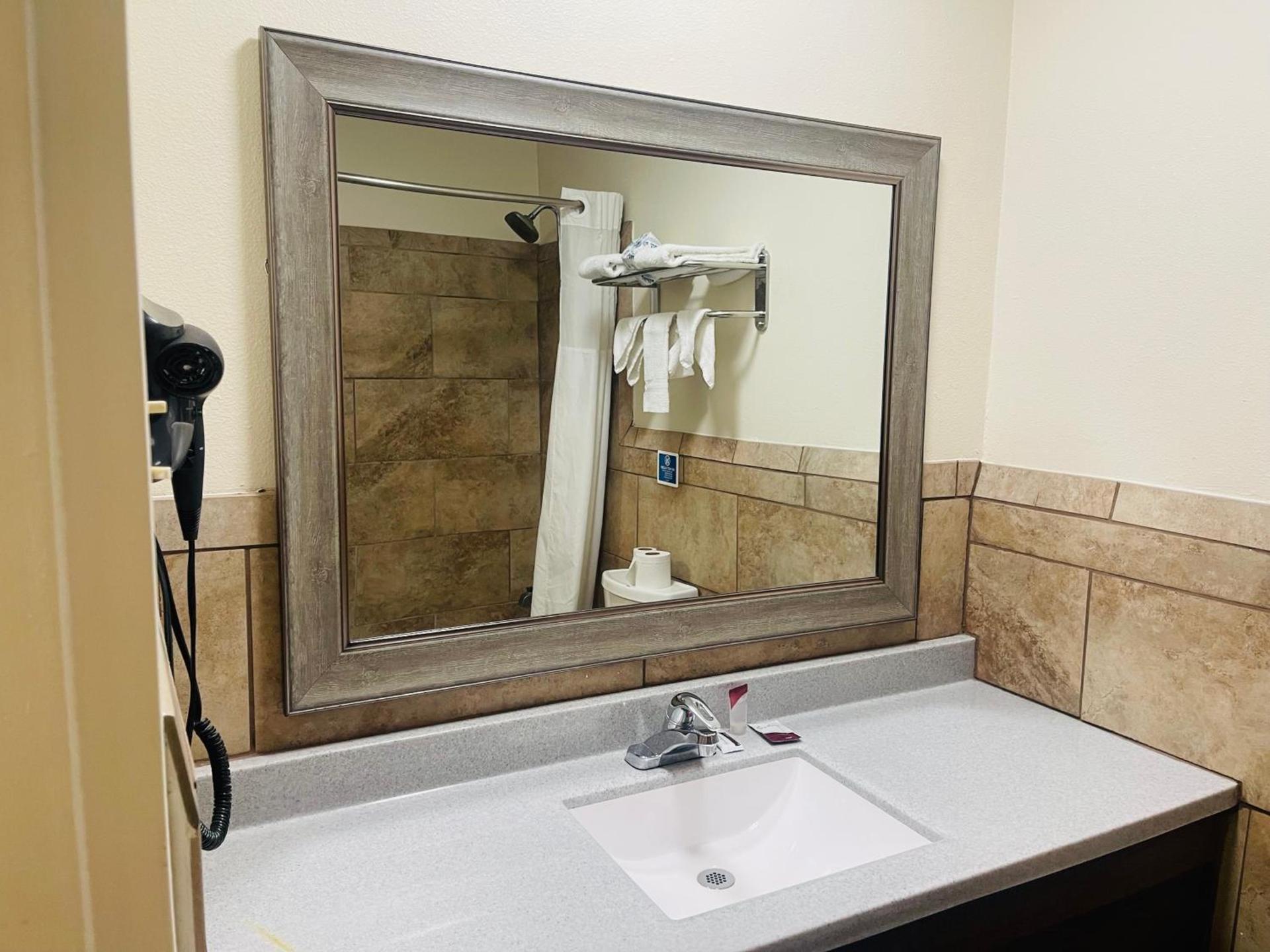 Bourbon Capital Inn photo 11