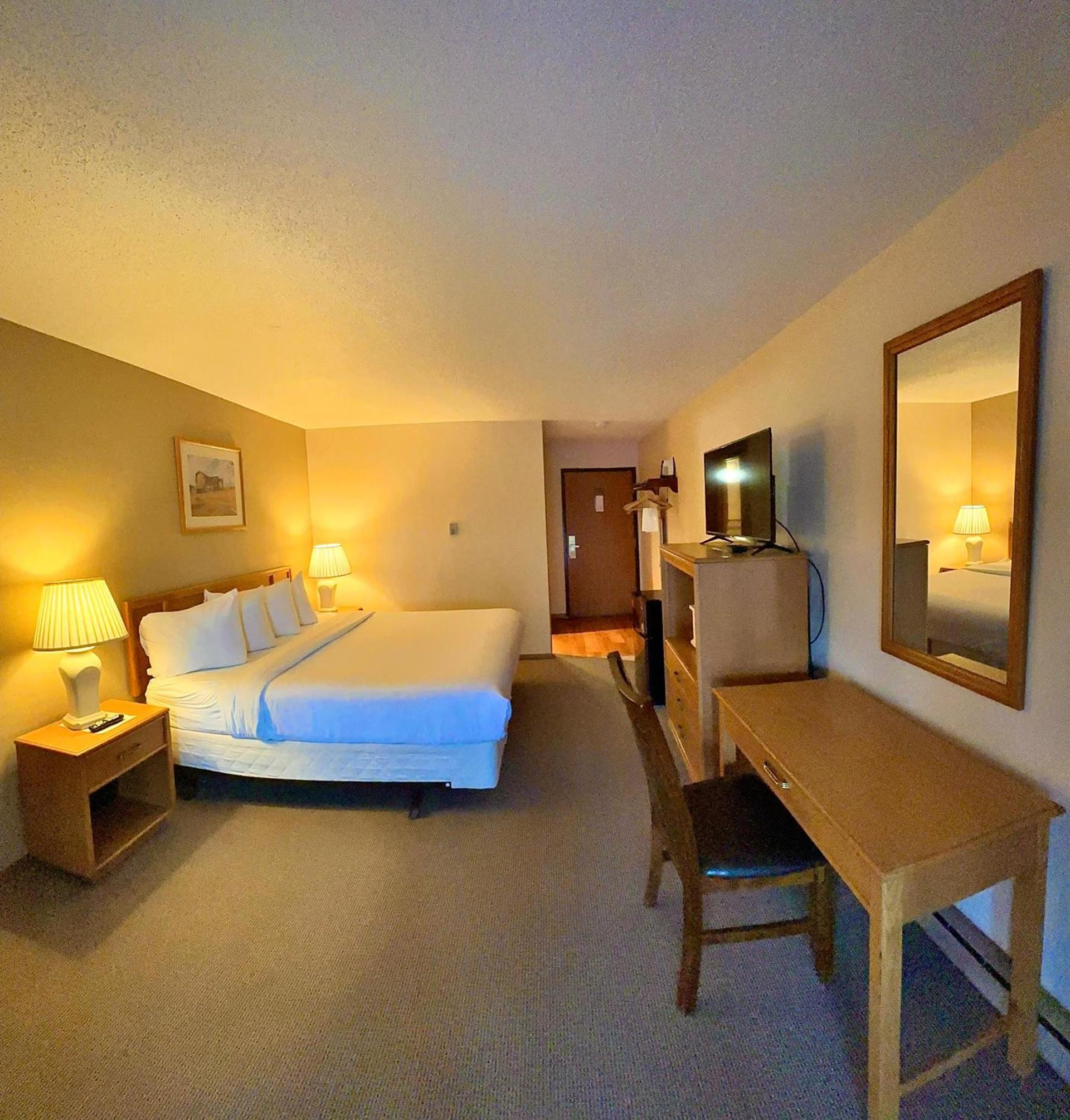 The Lodge at Leathem Smith photo 4