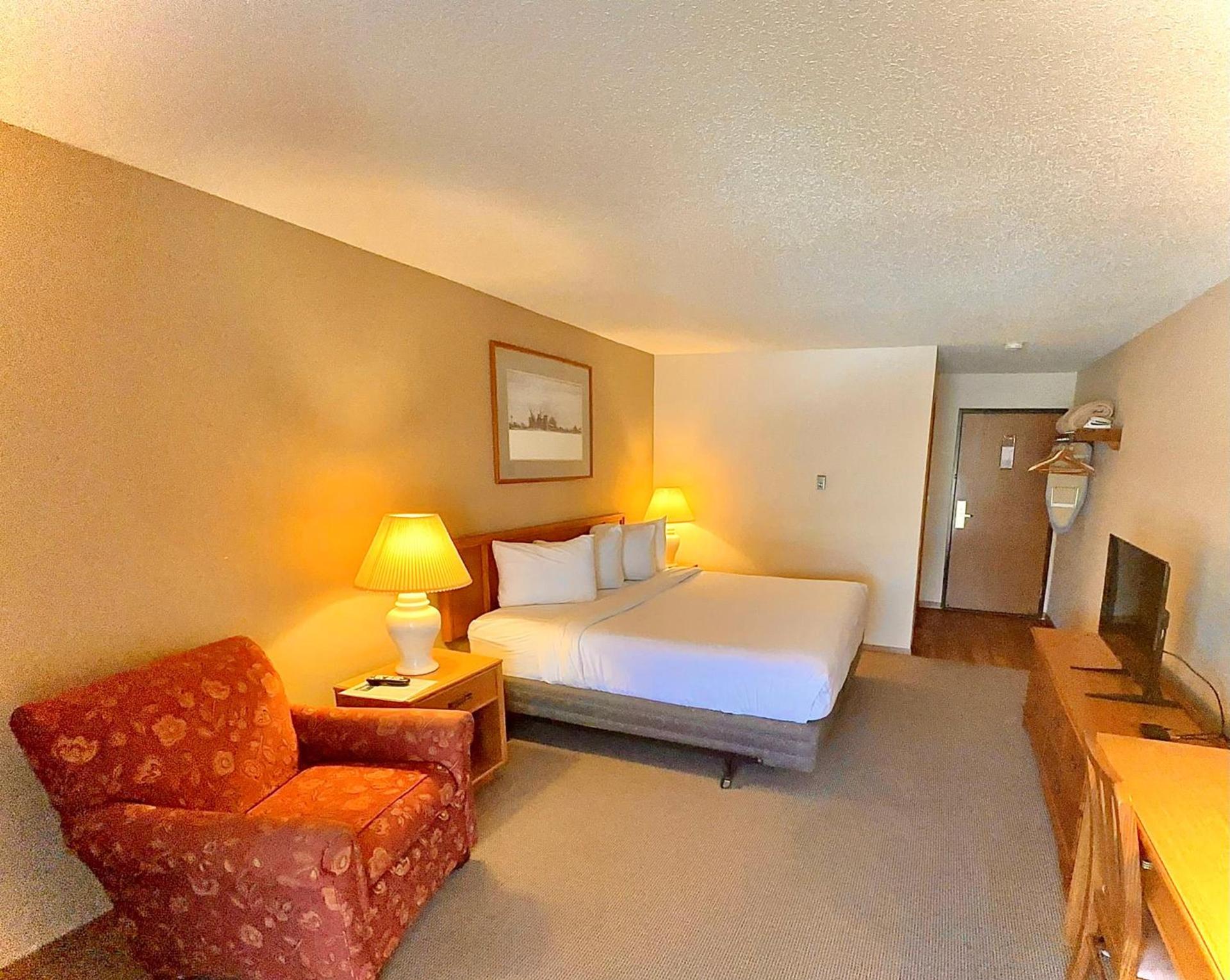 The Lodge at Leathem Smith photo 43