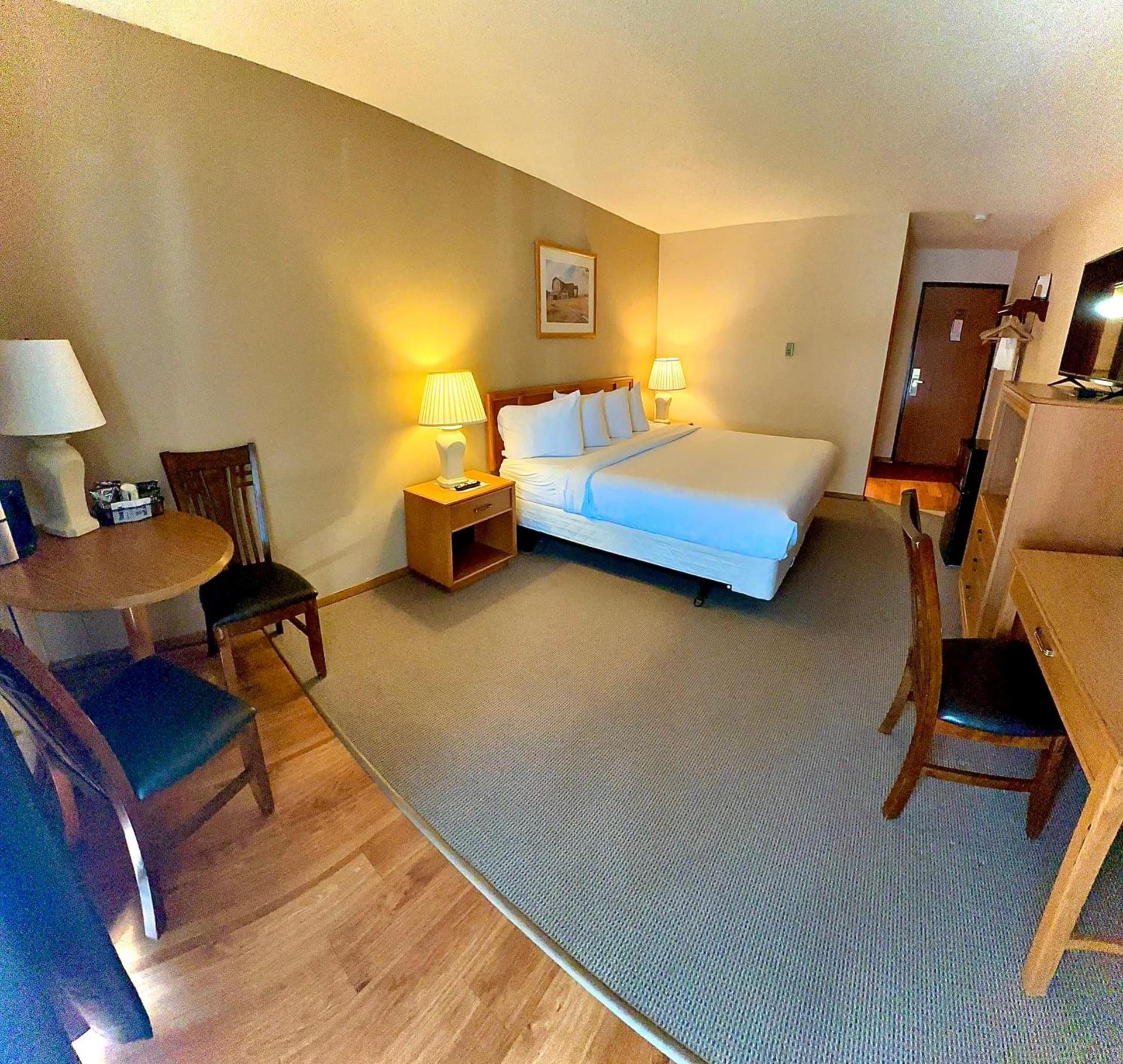 The Lodge at Leathem Smith photo 45