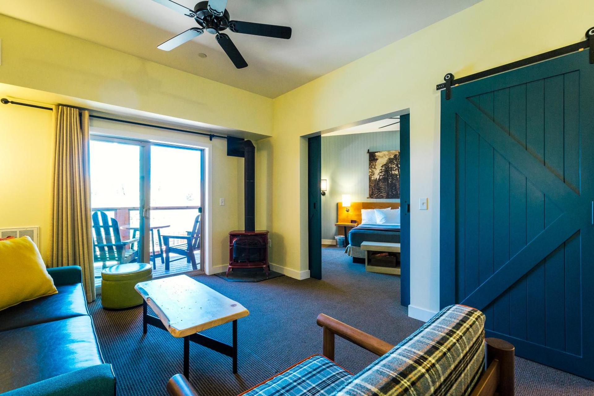 Rush Creek Lodge at Yosemite photo 38