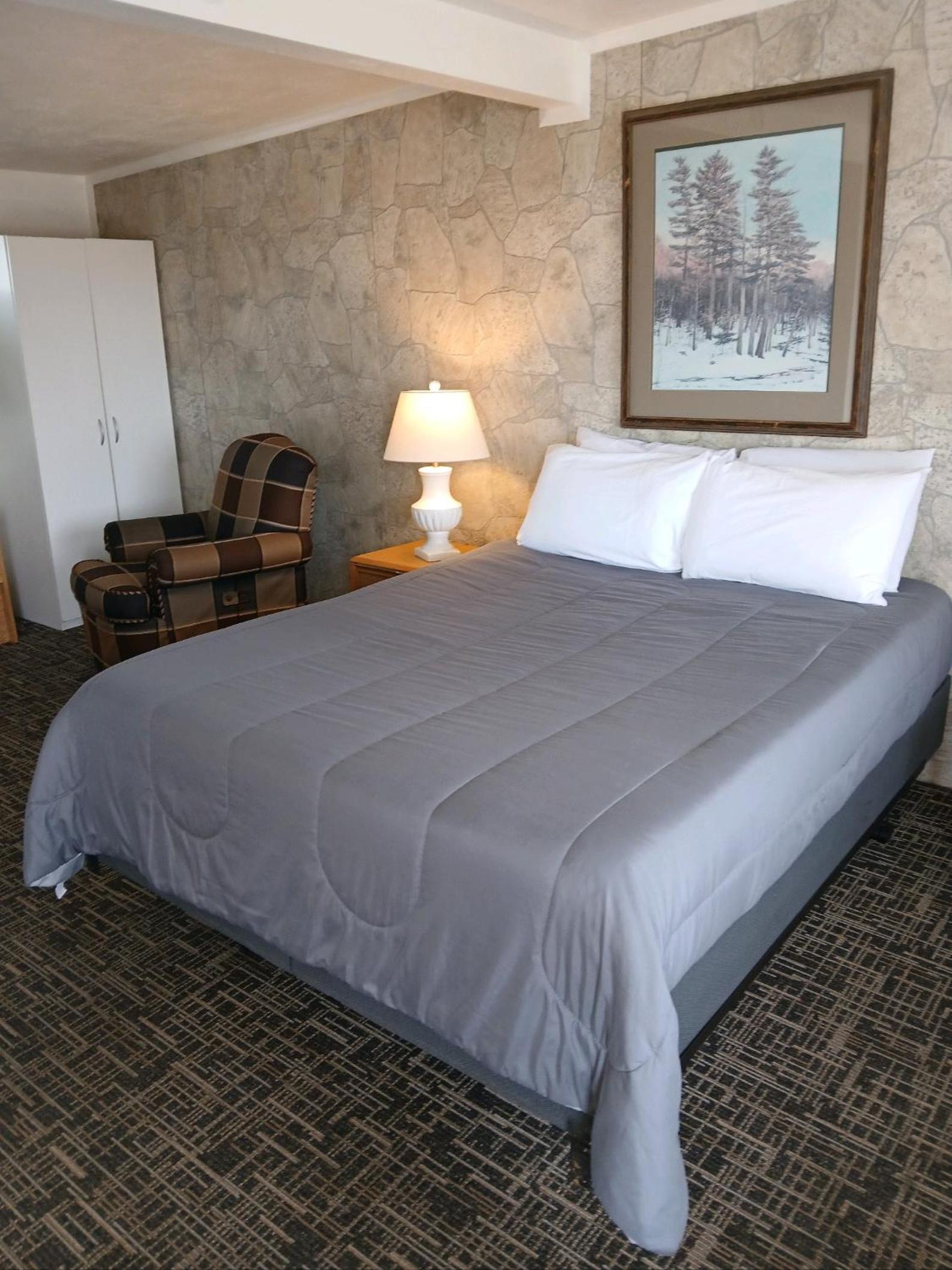 Silver Lakes Inn photo 13
