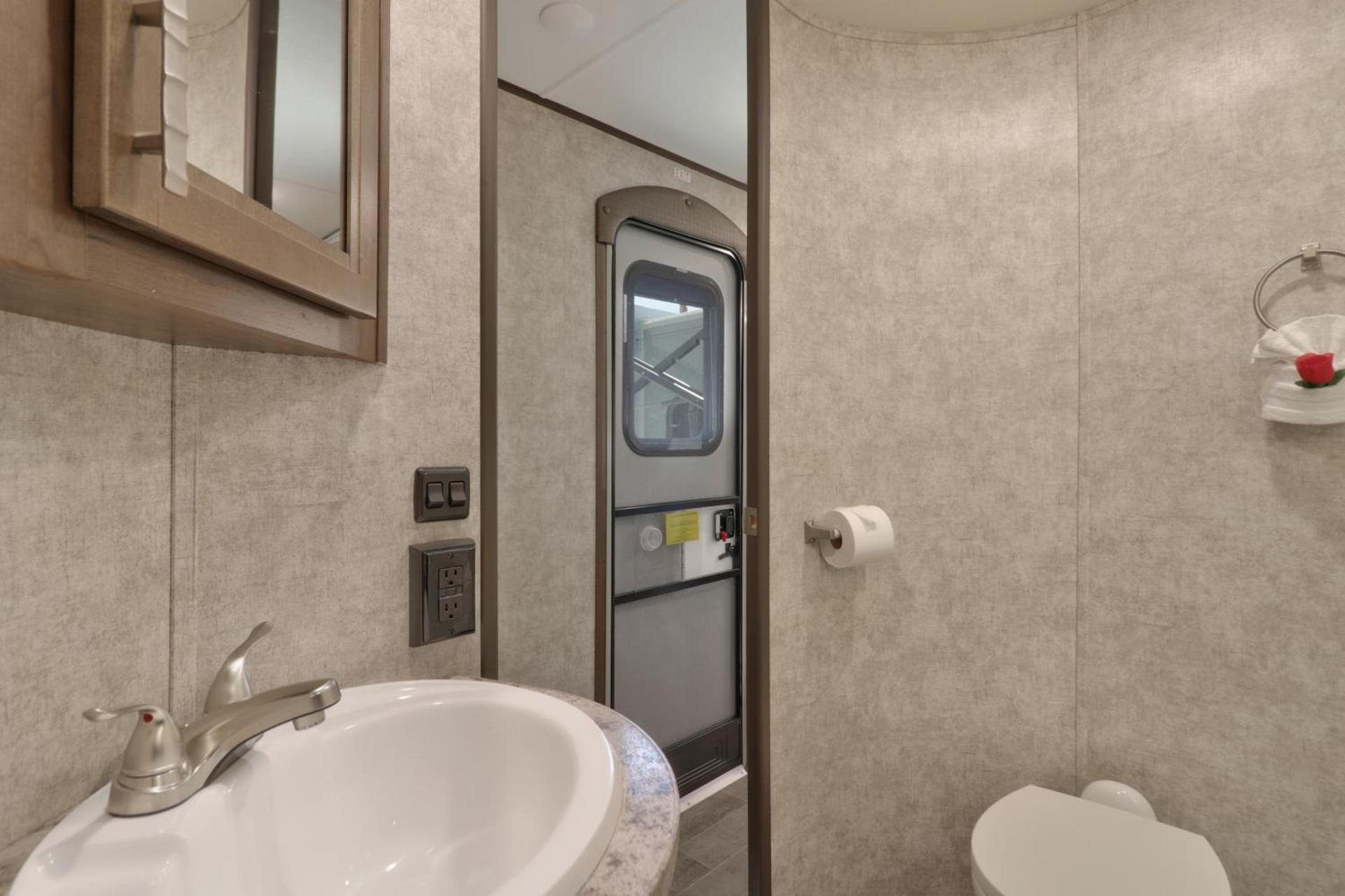 Sunshine Key RV Resort & Marina photo 6