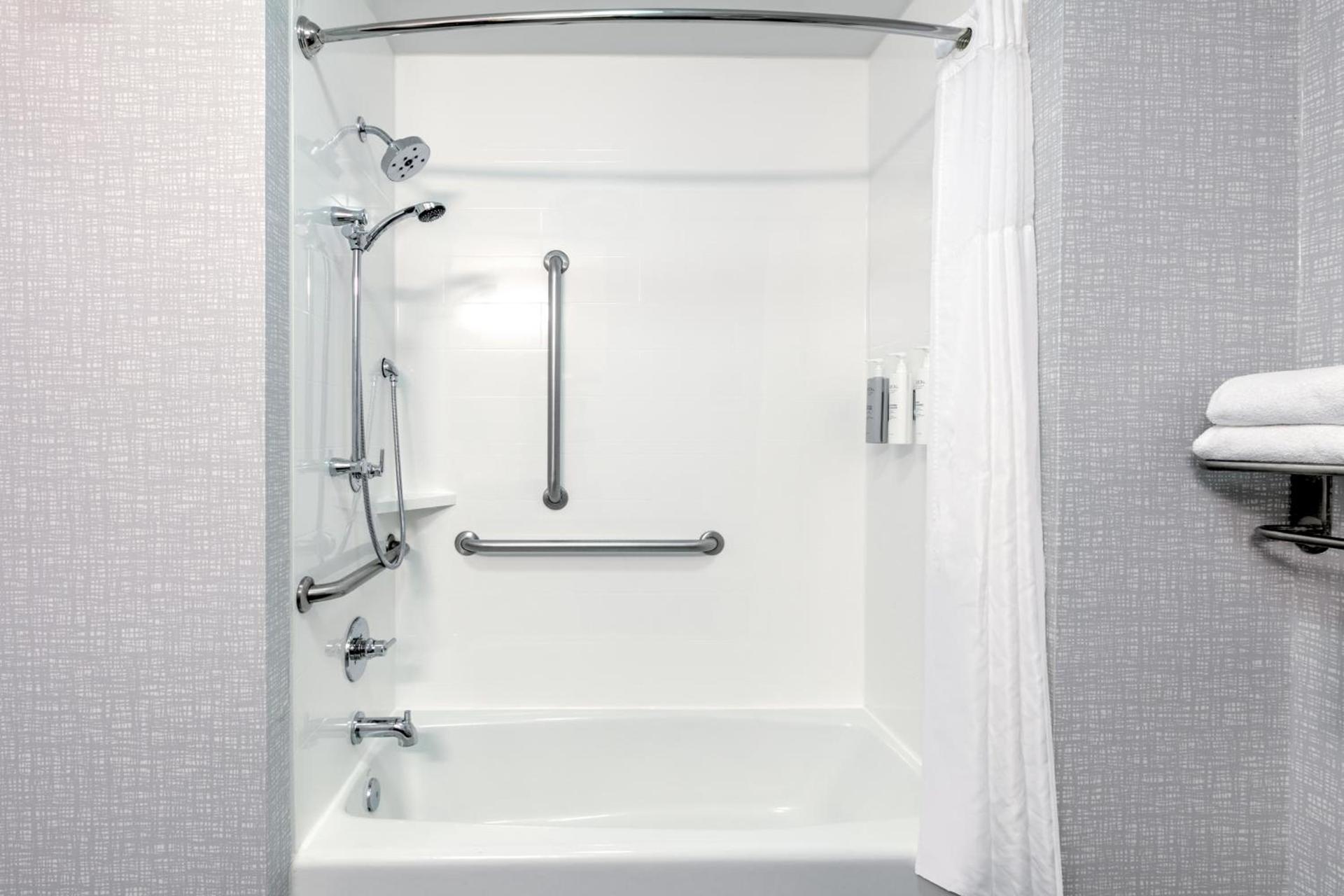 Hampton Inn Kingsville photo 16
