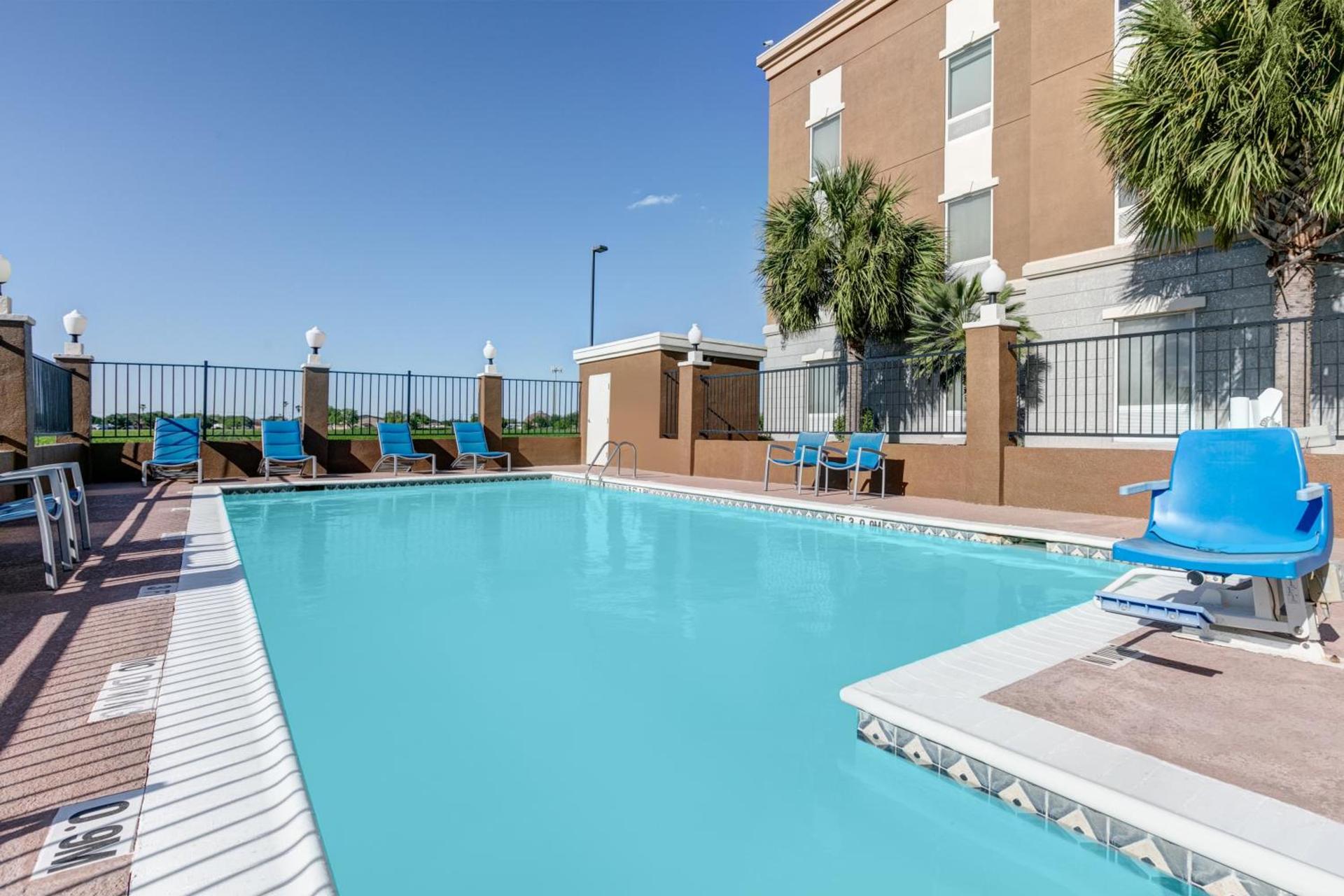 Hampton Inn Kingsville photo 3