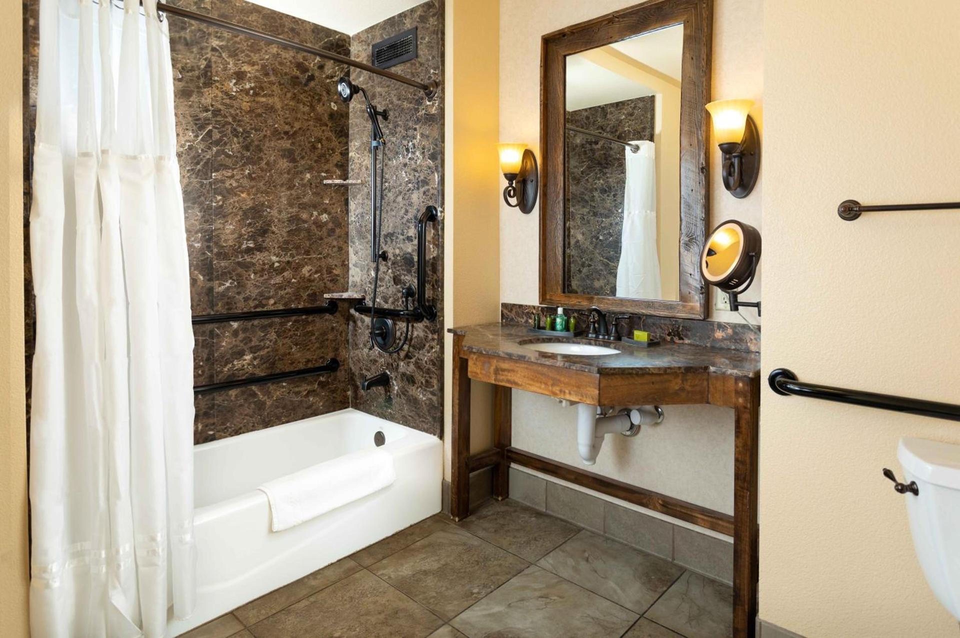 Colusa Casino Resort photo 9