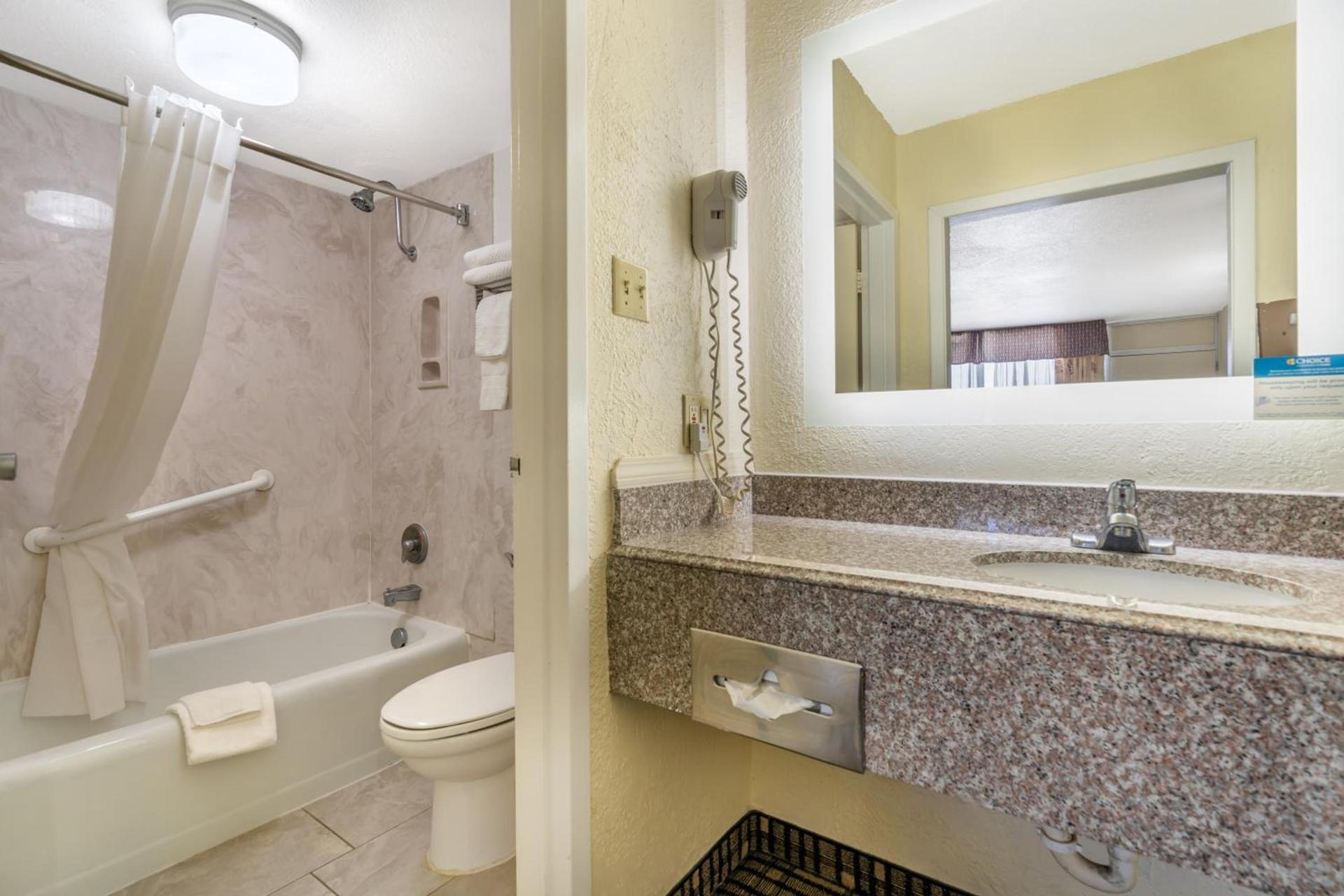 Quality Inn Tucumcari photo 65