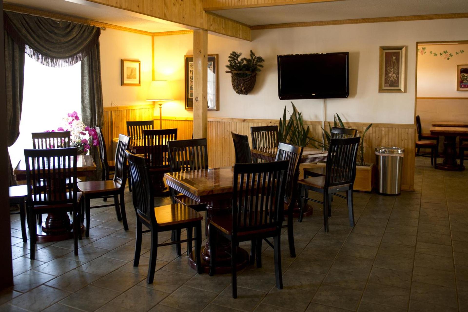 Travelodge by Wyndham Ogallala photo 18