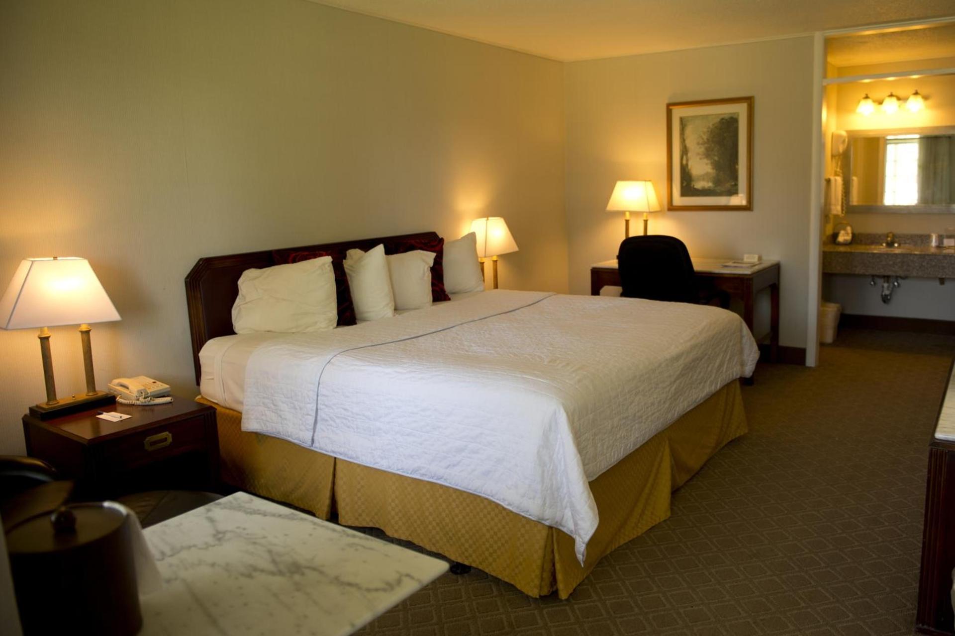 Travelodge by Wyndham Ogallala photo 31