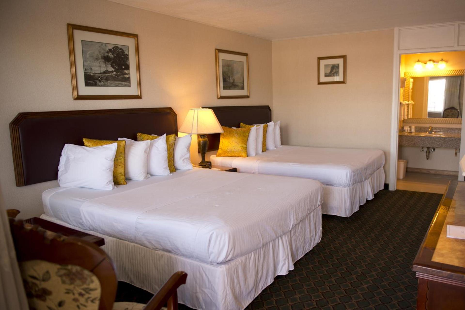 Travelodge by Wyndham Ogallala photo 8