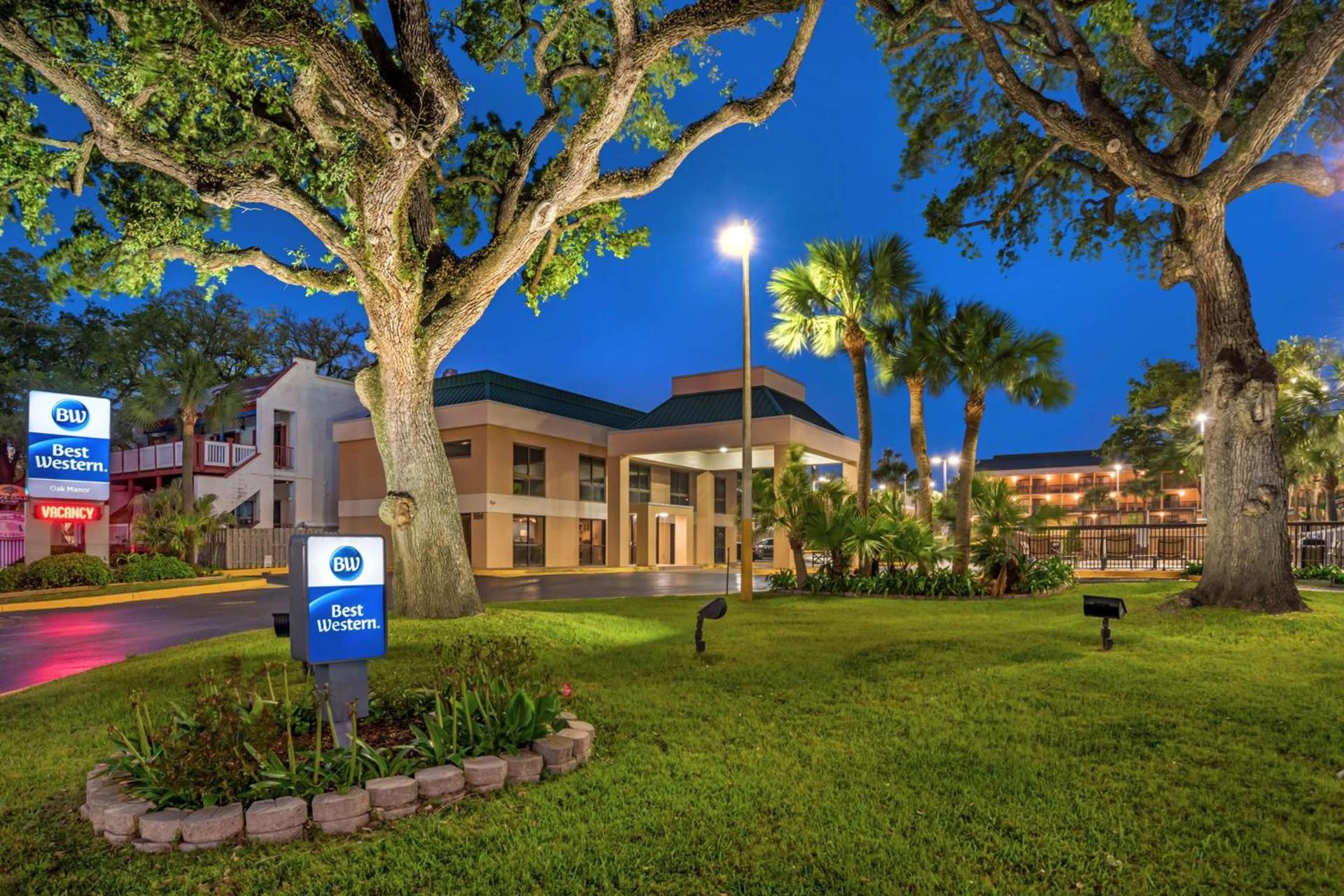 Best Western Oak Manor photo 1