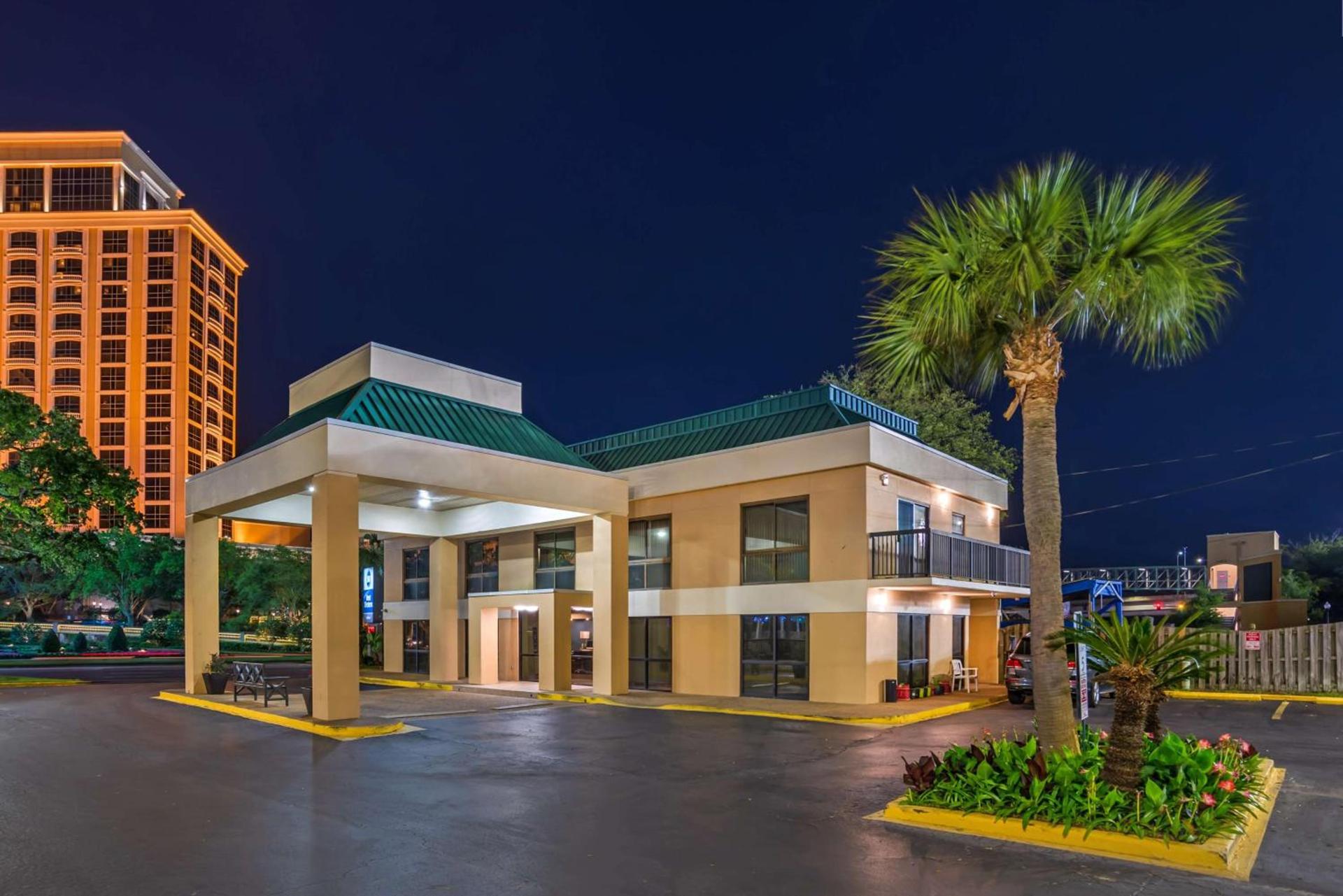 Best Western Oak Manor photo 2