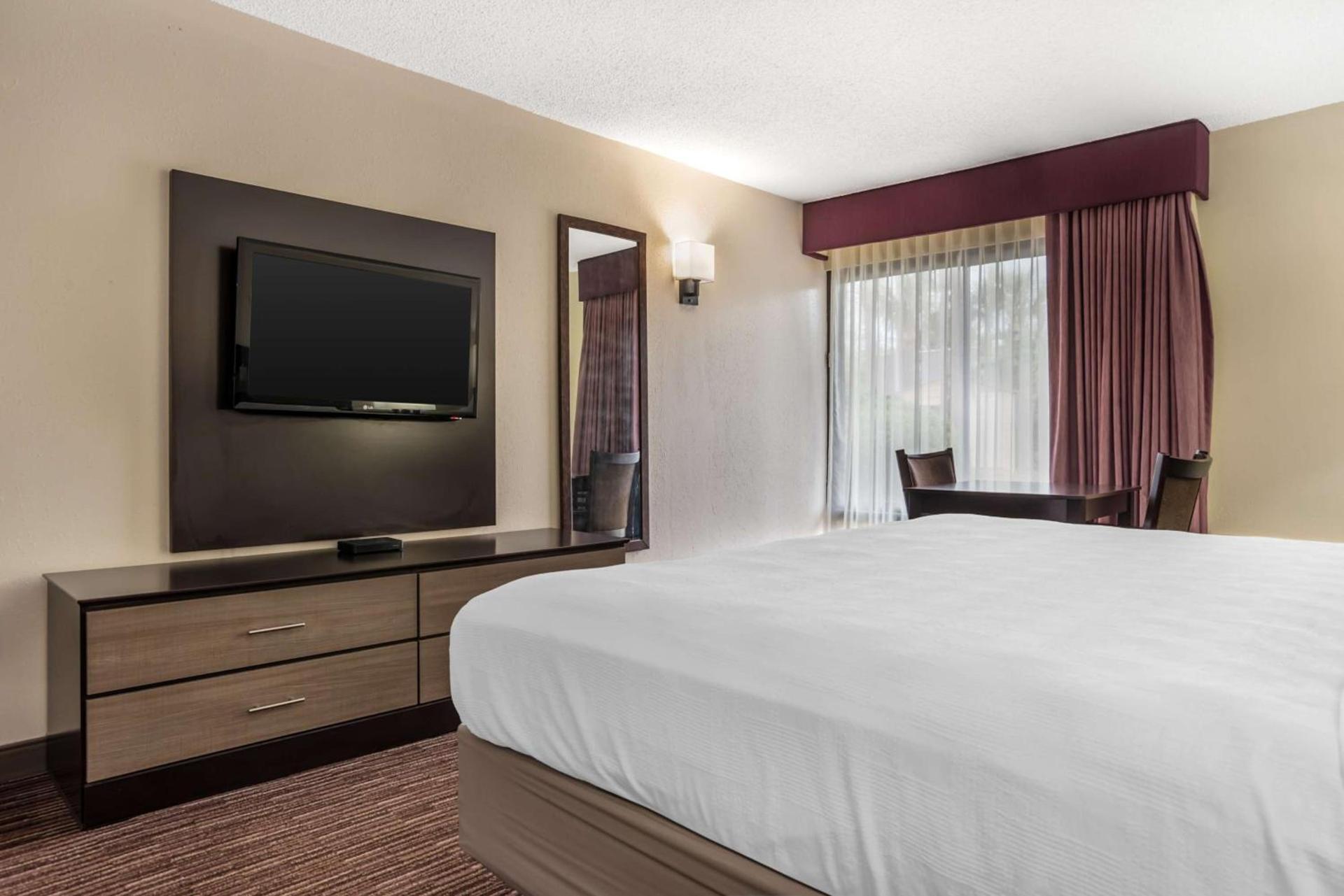 Best Western Oak Manor photo 15