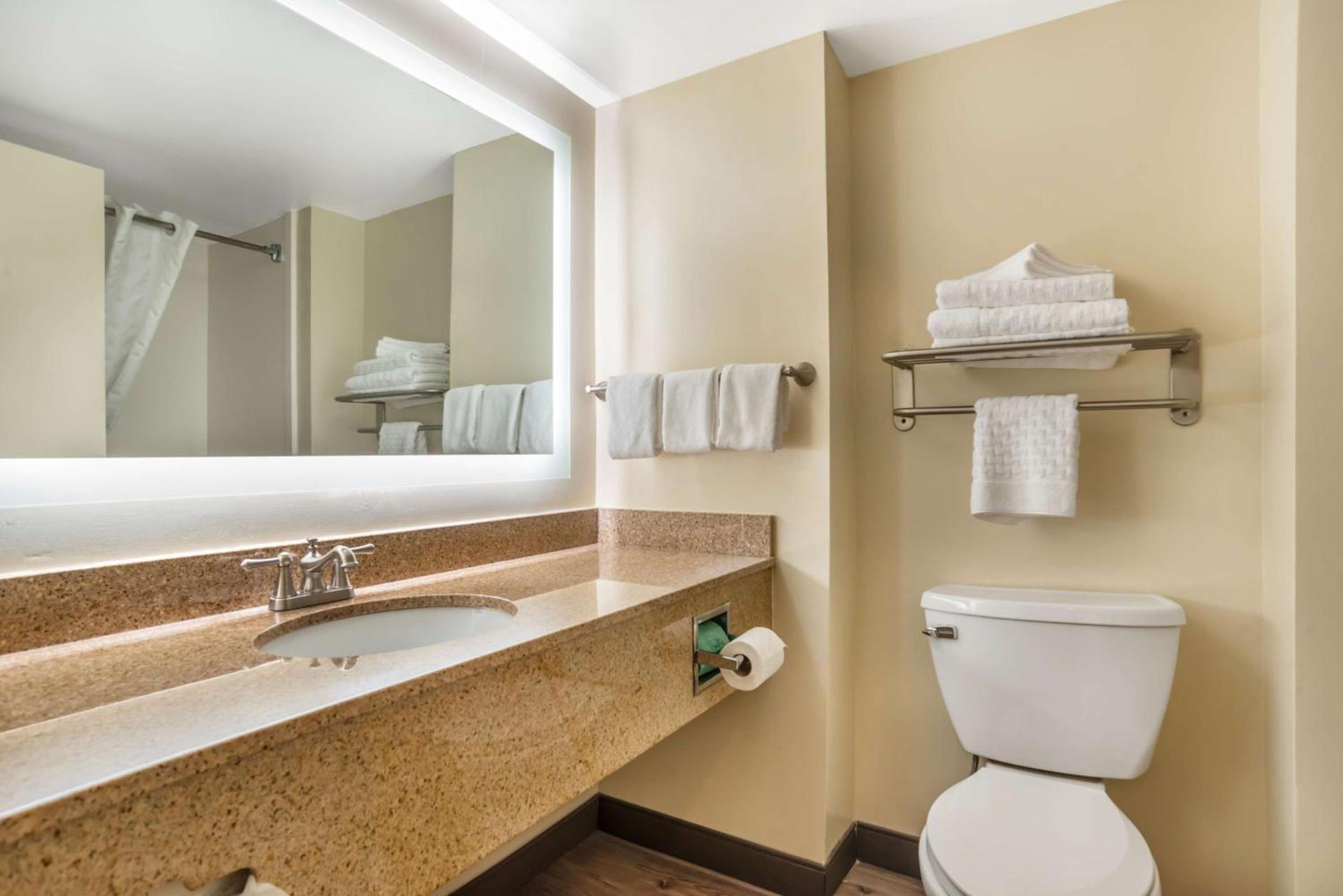 Best Western Oak Manor photo 18