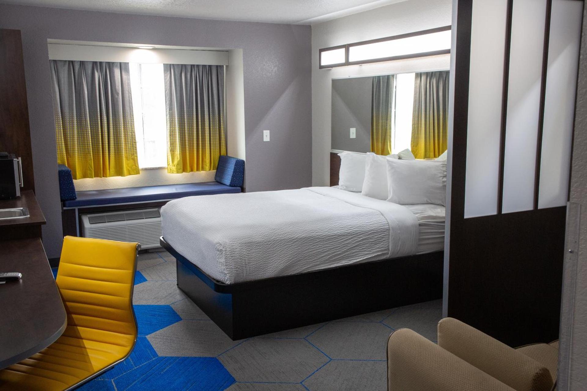 Microtel Inn & Suites by Wyndham Searcy photo 18