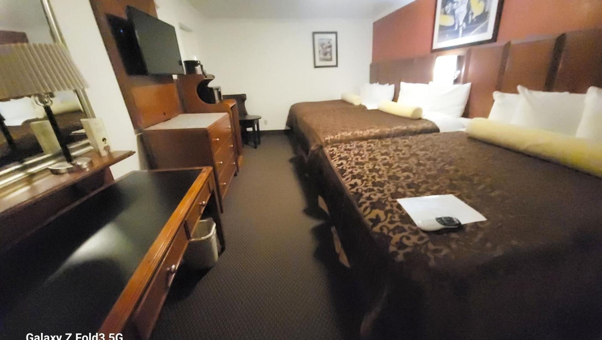Mountain Star Inn photo 75