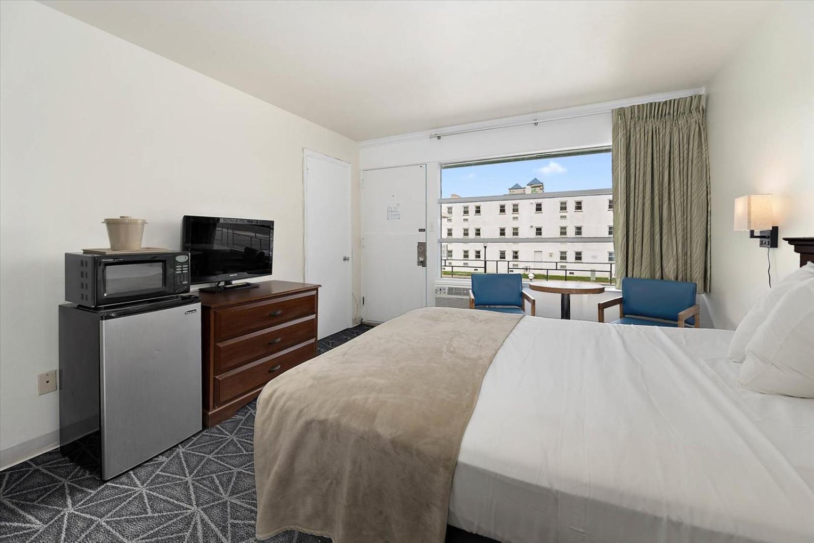 Eden Roc Motel photo 22