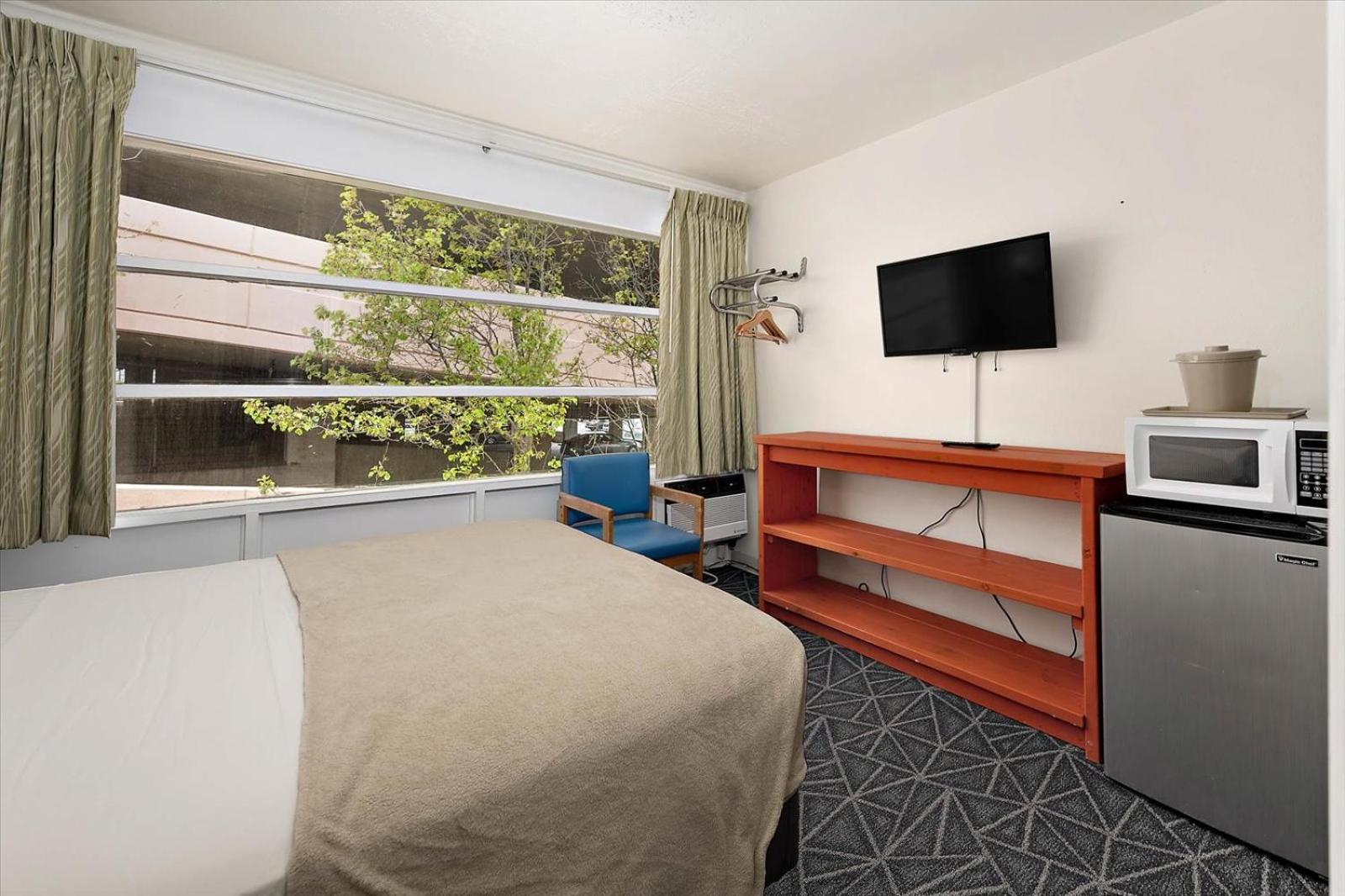 Eden Roc Motel photo 28