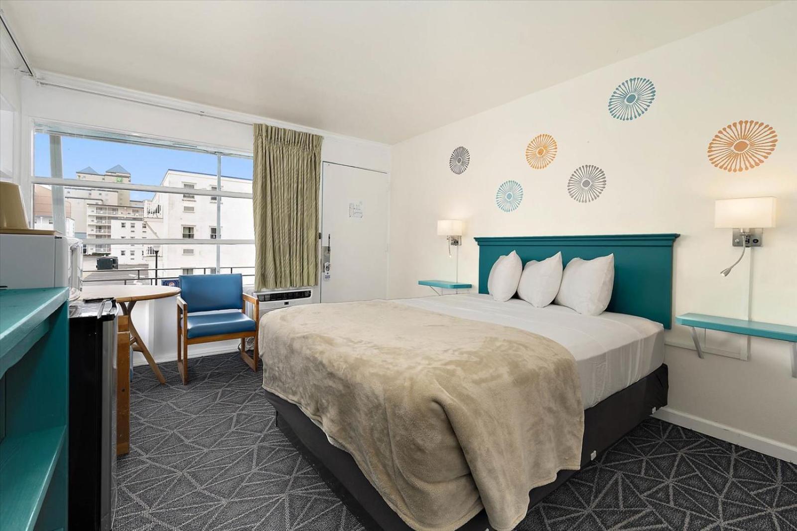 Eden Roc Motel photo 37