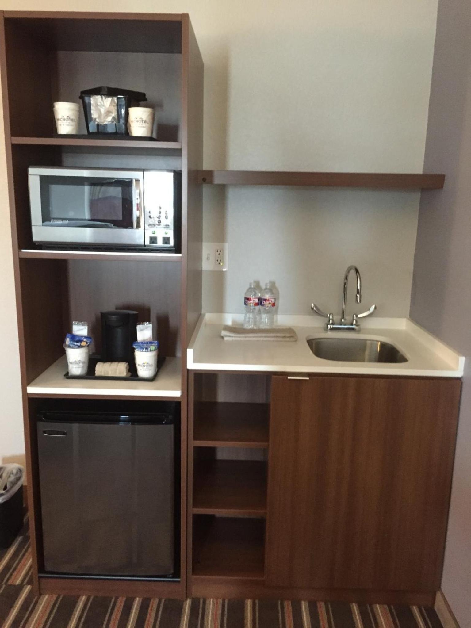 Microtel Inn & Suites by Wyndham Sweetwater photo 6