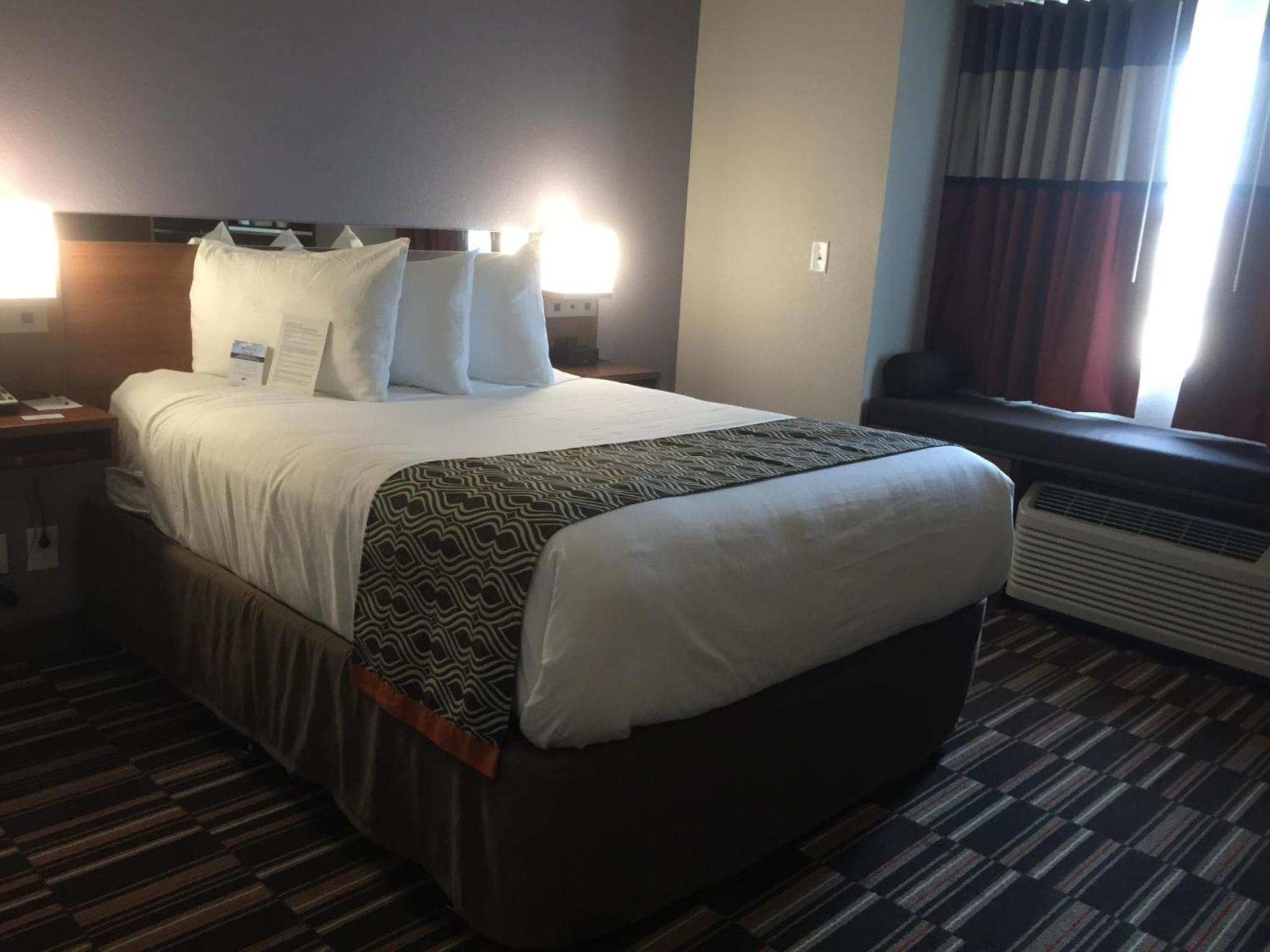 Microtel Inn & Suites by Wyndham Sweetwater photo 23
