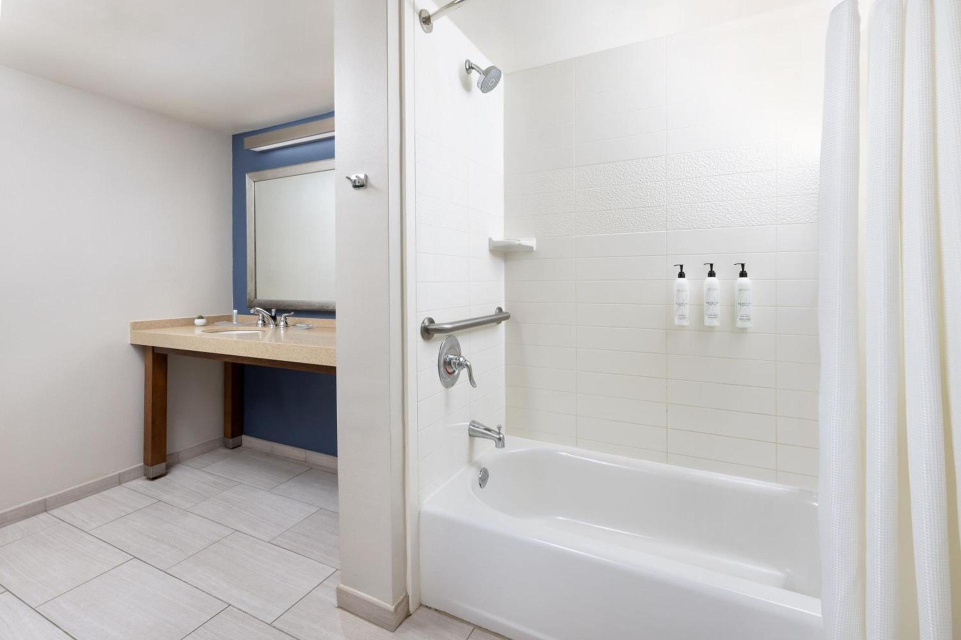 Fairfield by Marriott Inn & Suites Key West at The Keys Collection photo 22