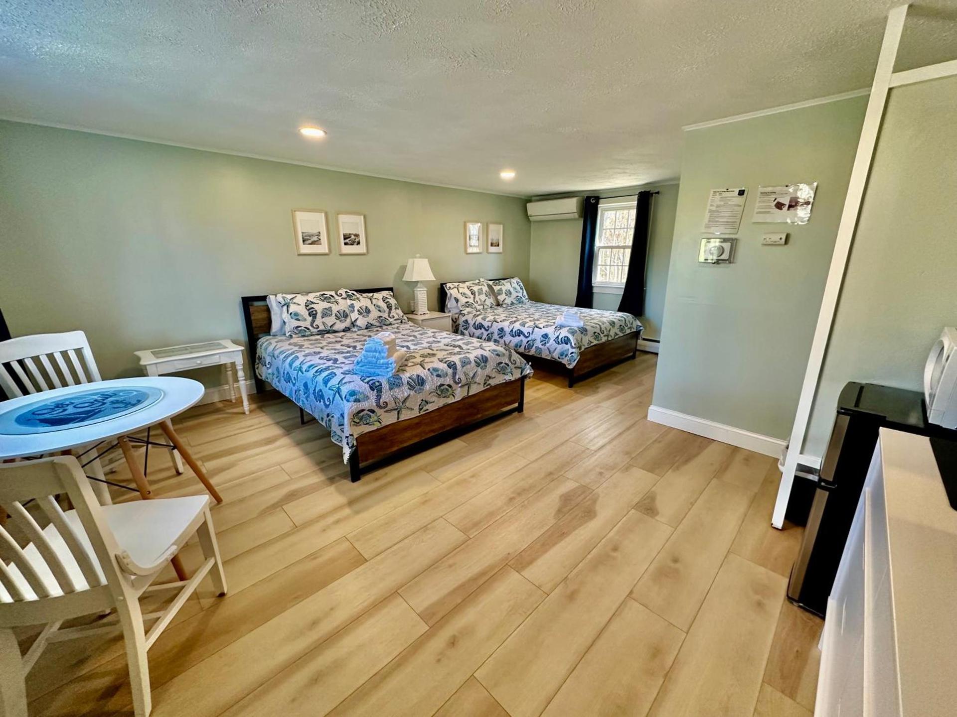 Sandy Neck Motel photo 17