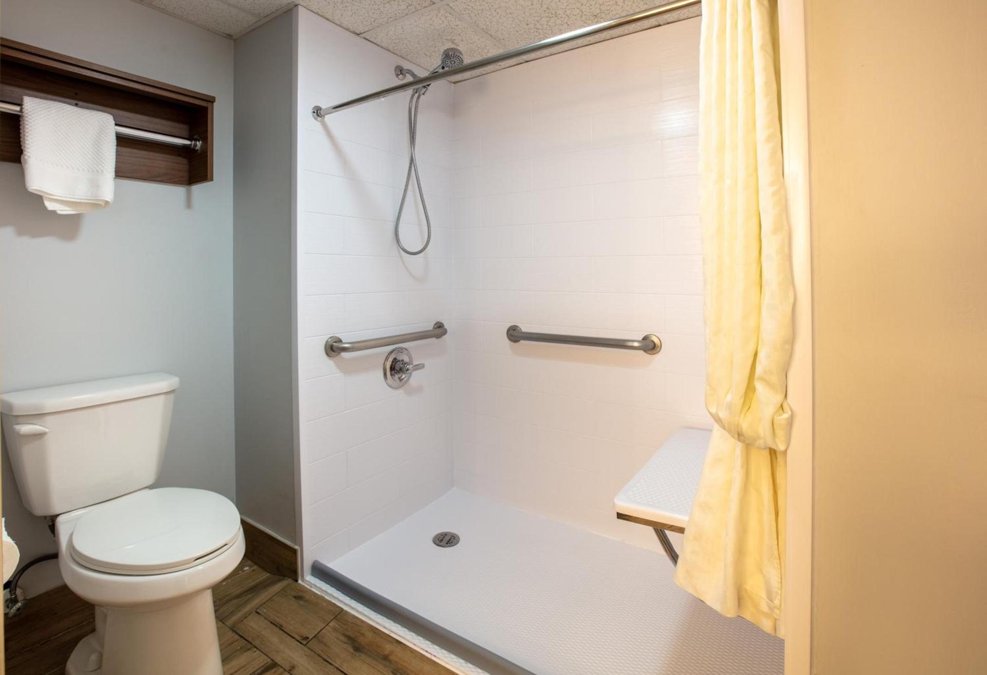 Park Grove Inn photo 80