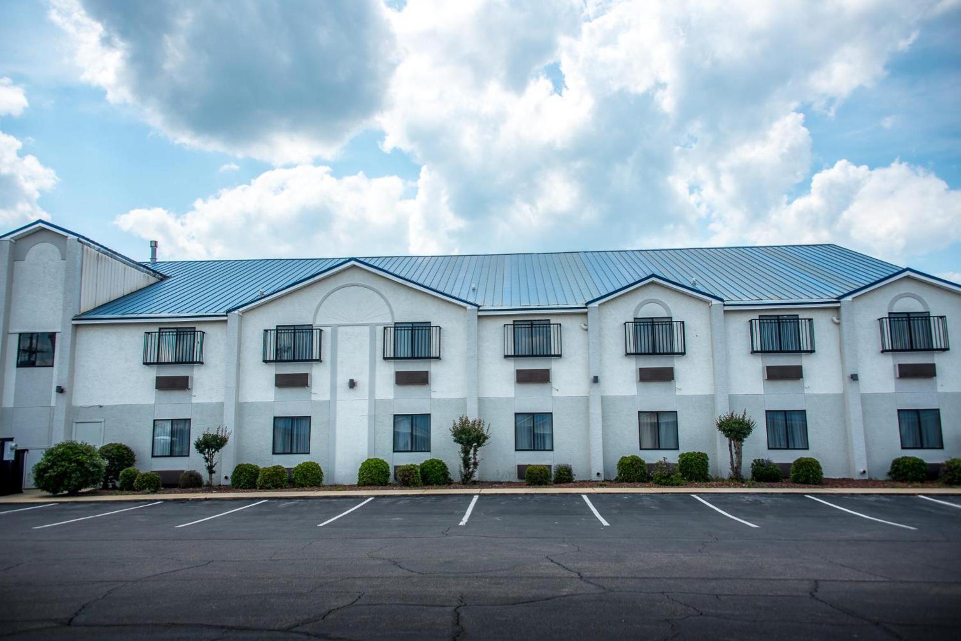Days Inn by Wyndham Troy photo 8