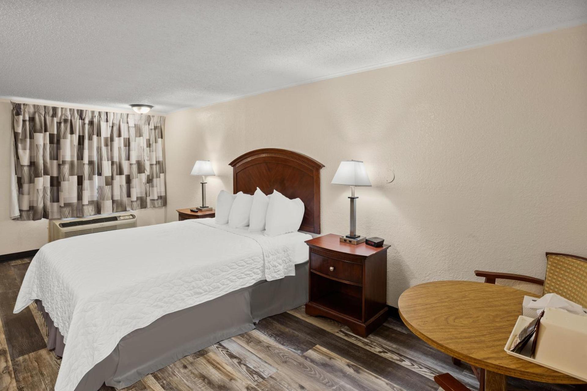 Knights Inn Ashland photo 34