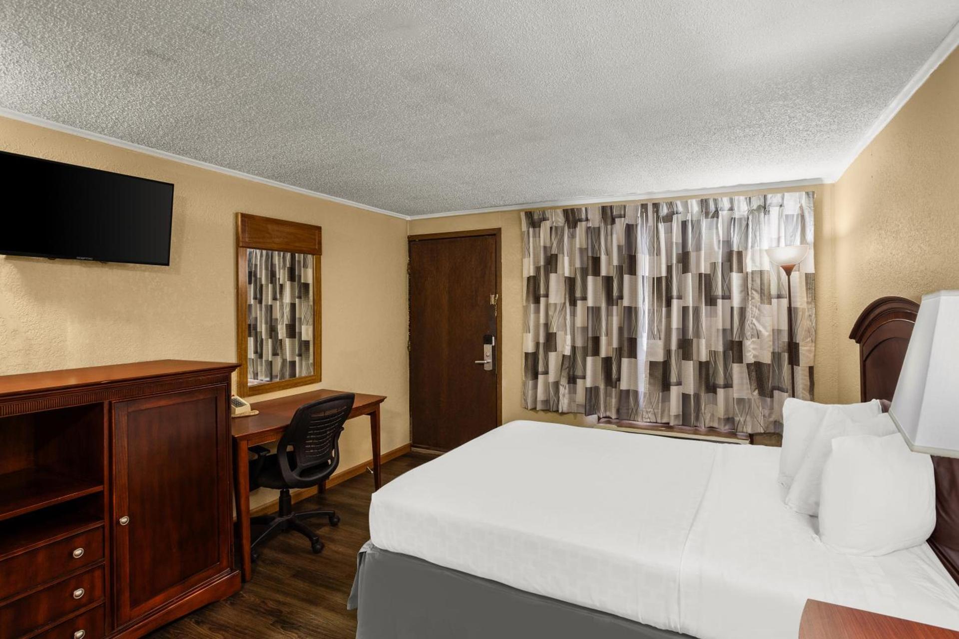 Knights Inn Ashland photo 33