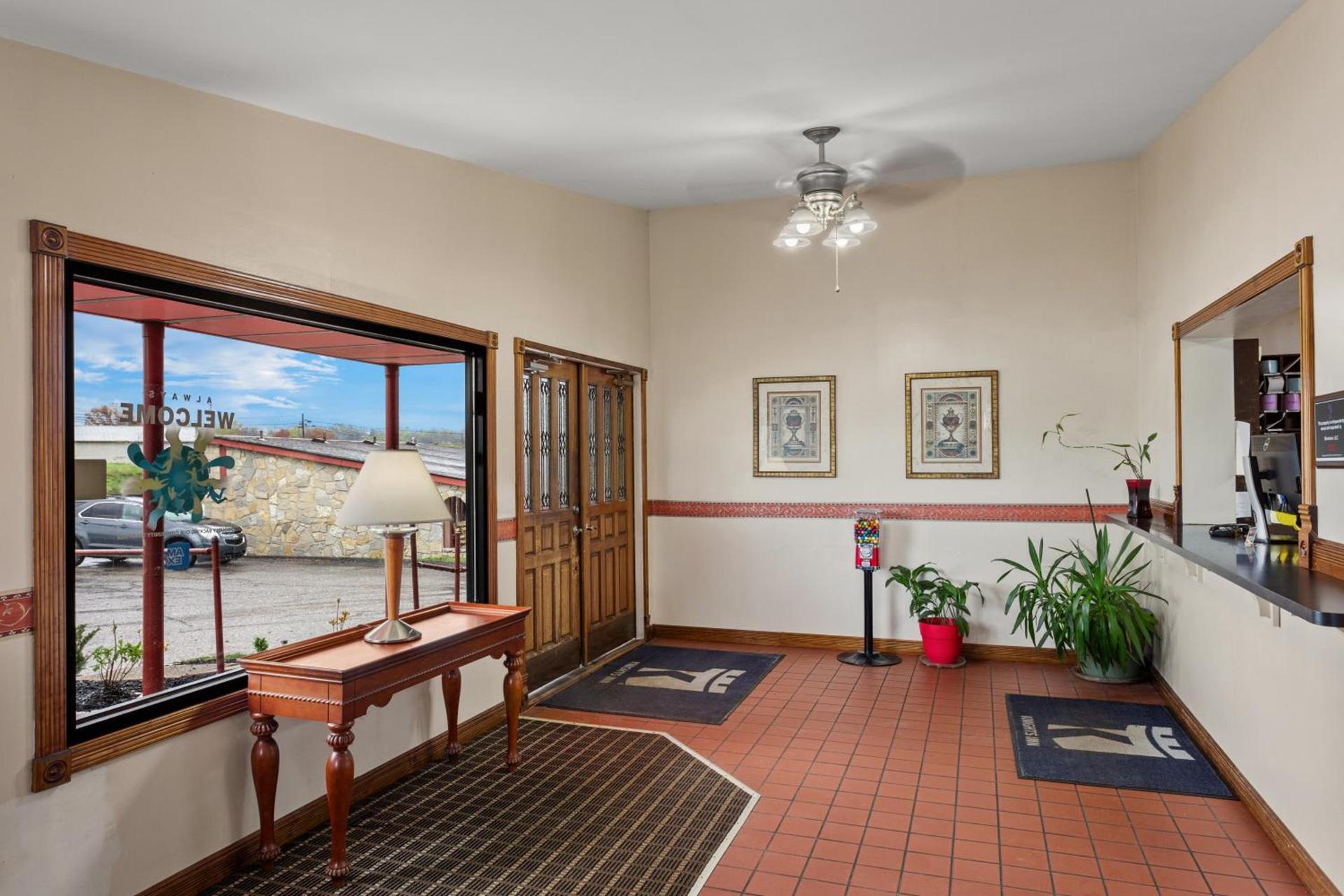 Knights Inn Ashland photo 30