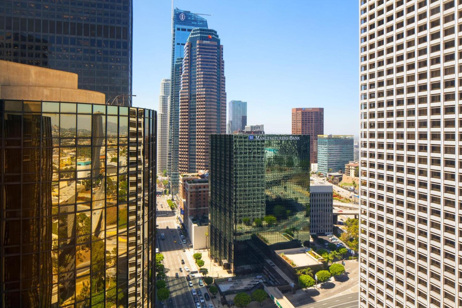 The Westin Bonaventure Hotel & Suites, Los Angeles photo 20