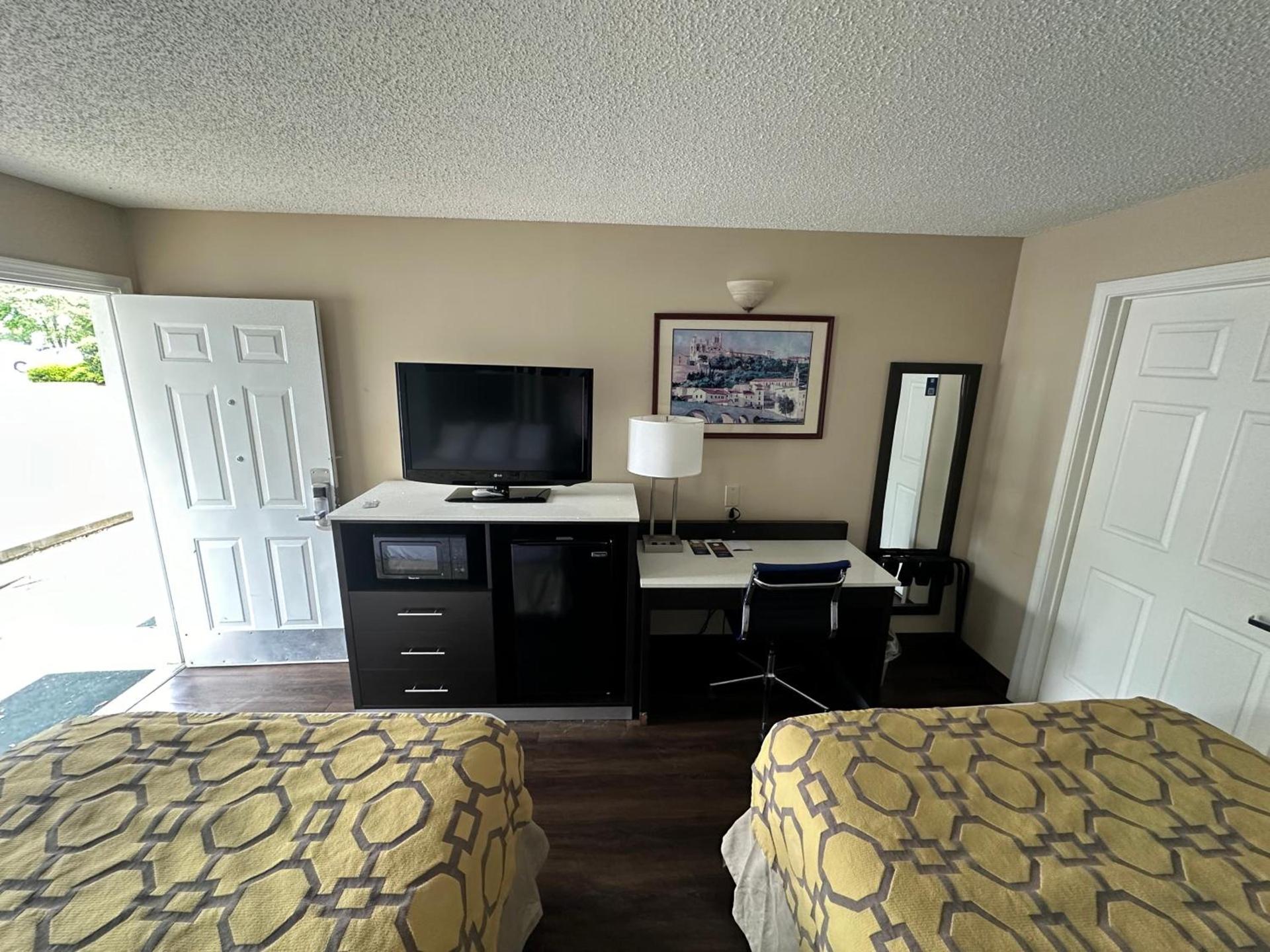 Baymont by Wyndham Thomasville photo 29