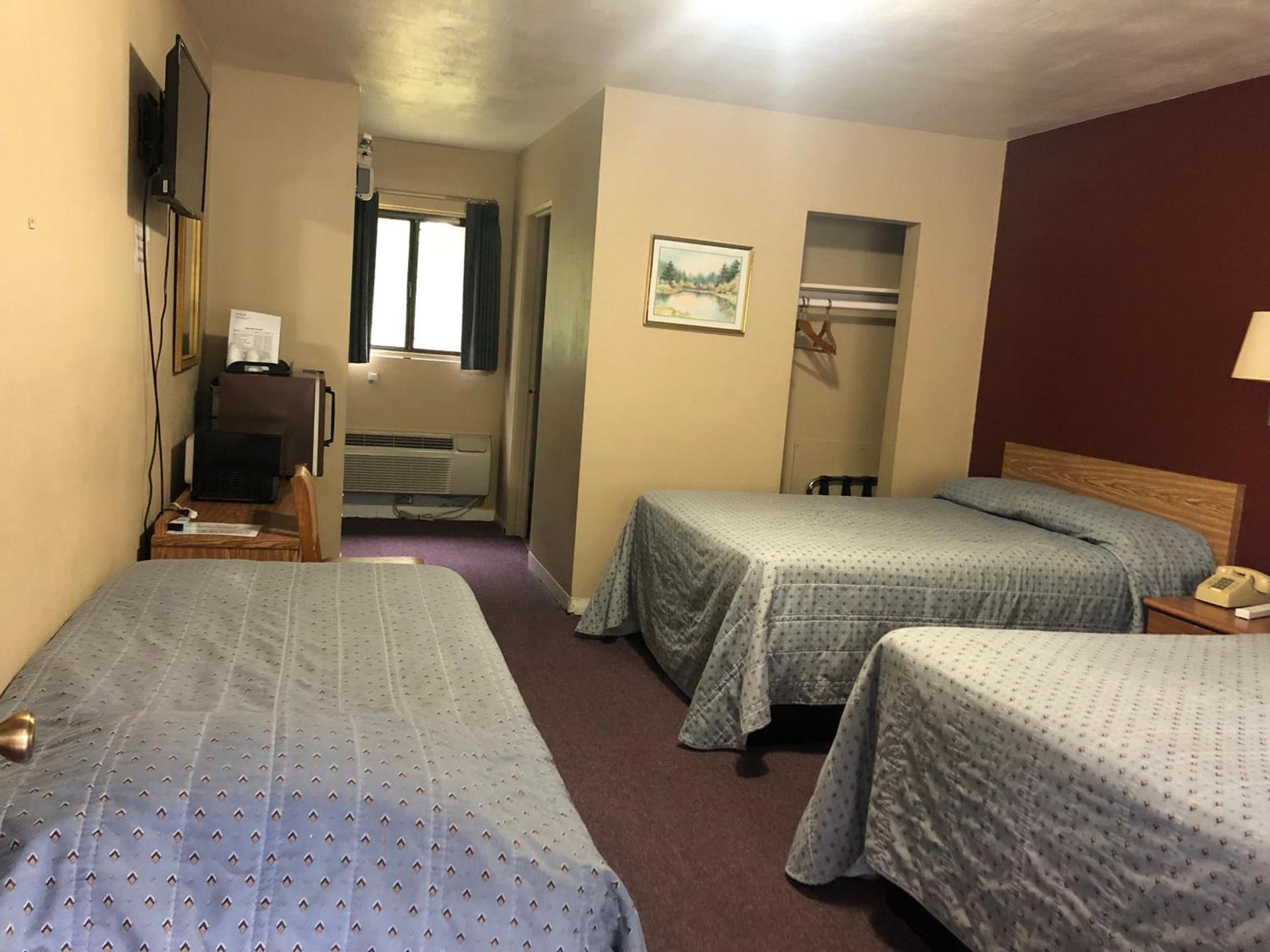 Laurel Park Inn photo 17