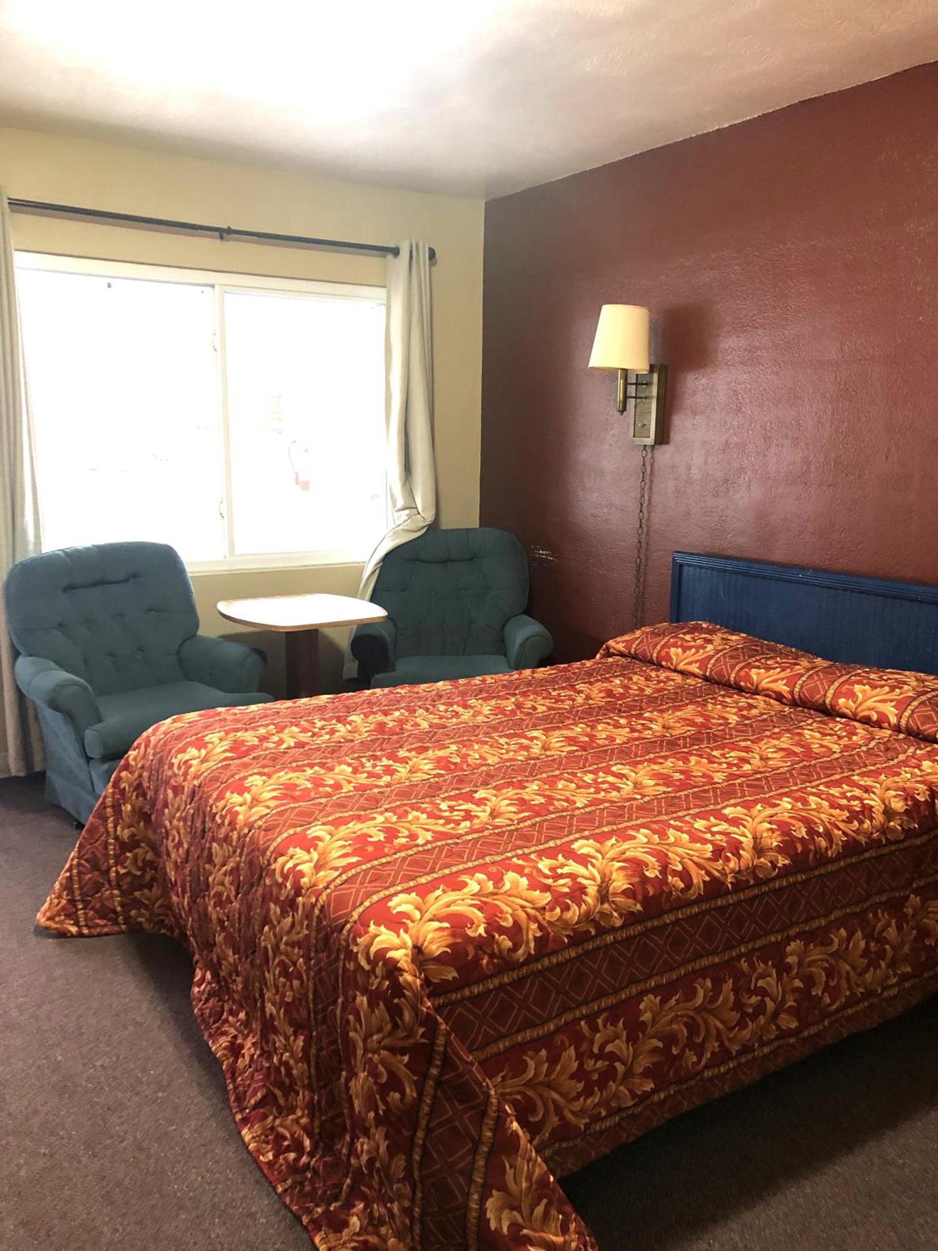 Laurel Park Inn photo 3