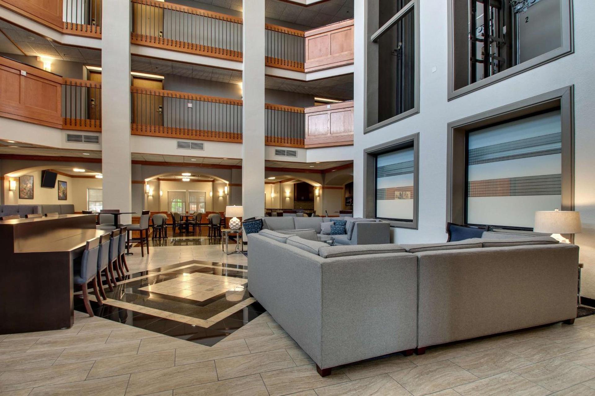 Drury Inn & Suites San Antonio Northwest Medical Center photo 7