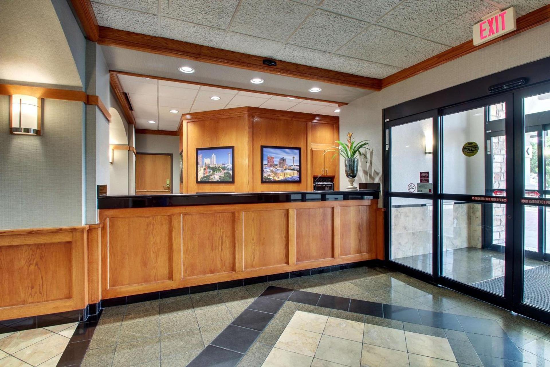 Drury Inn & Suites San Antonio Northwest Medical Center photo 5