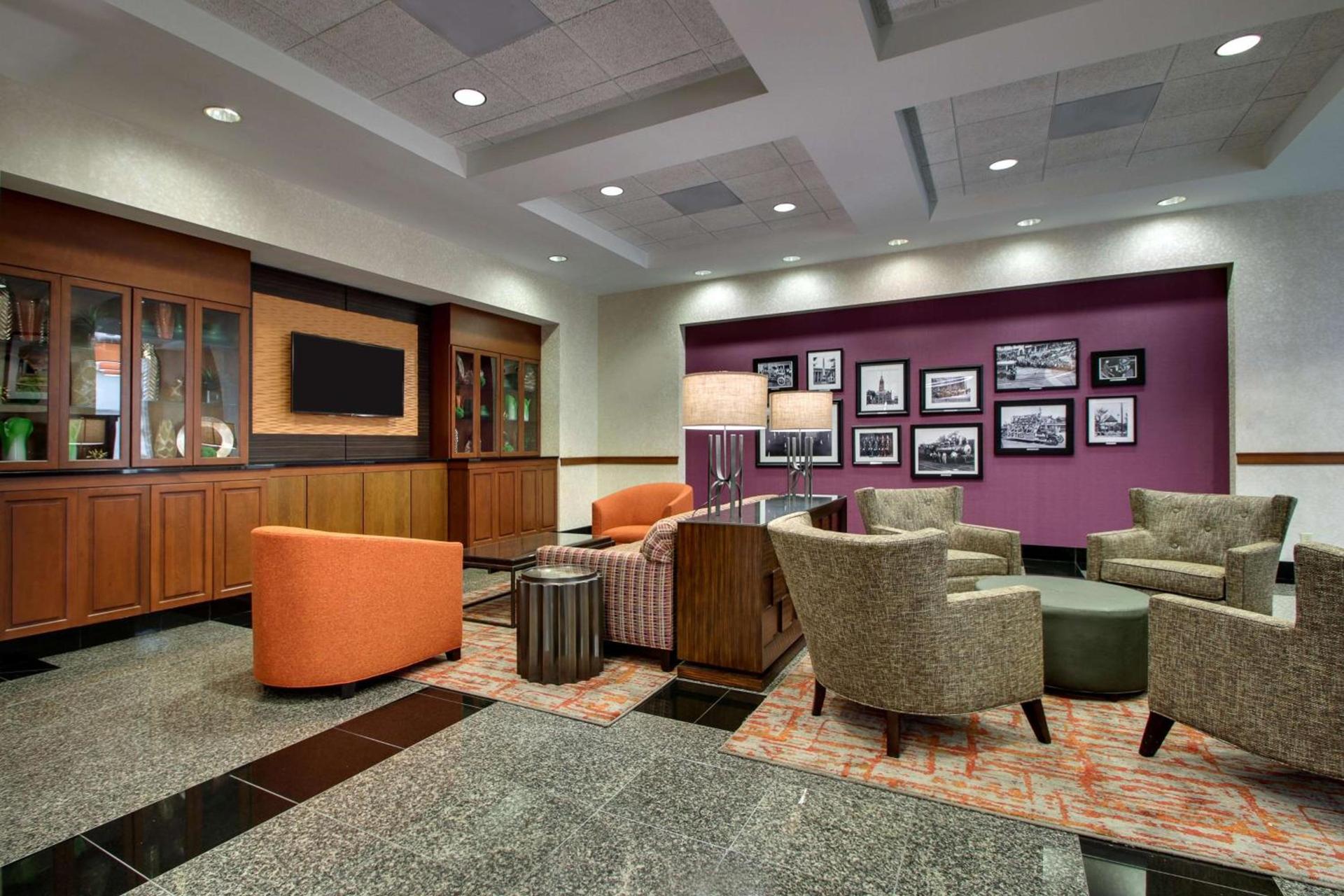 Drury Inn & Suites Charlotte Northlake photo 7